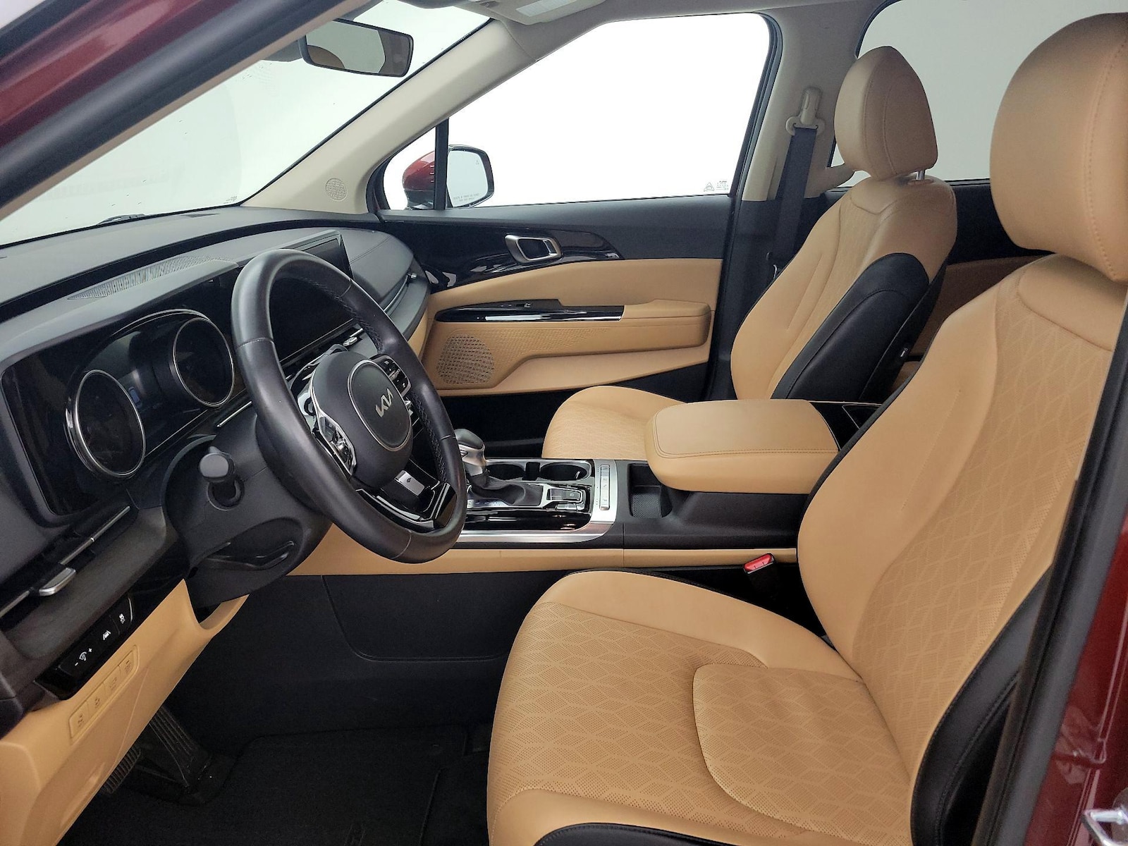2024 Kia Carnival EX - Photo 12