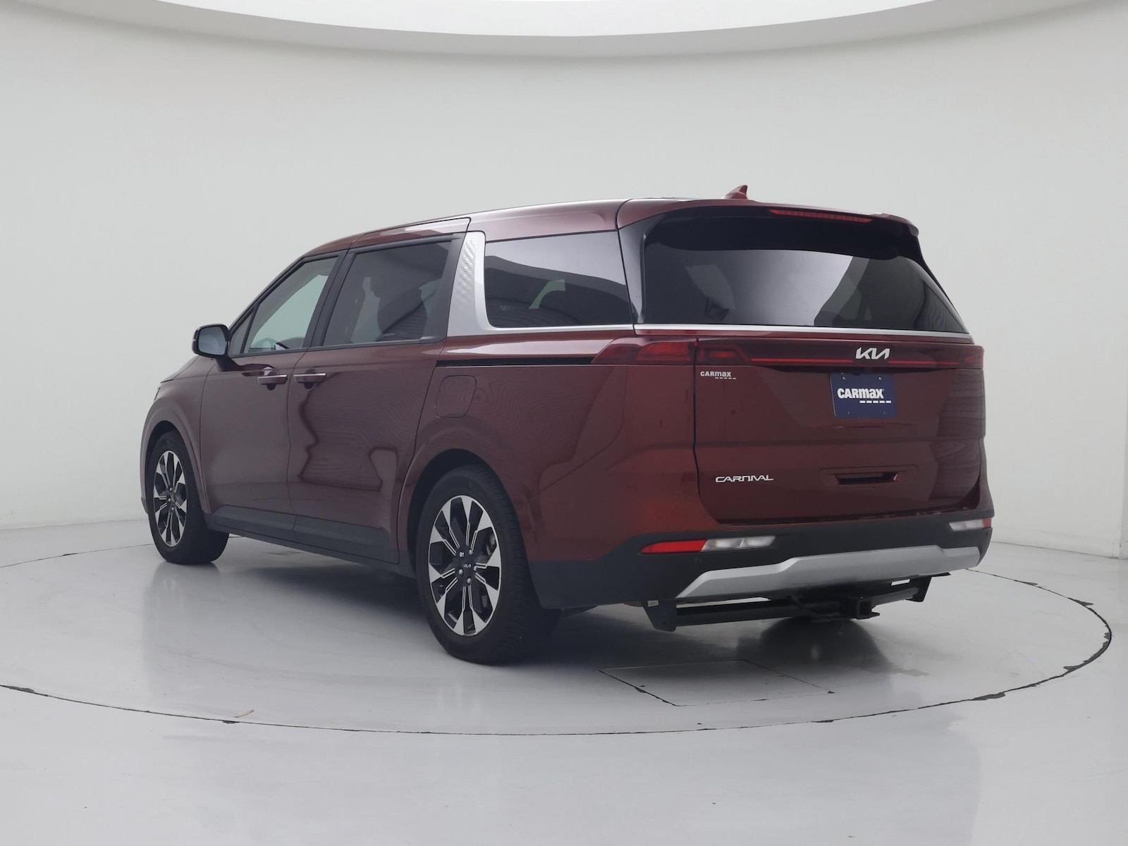 2024 Kia Carnival EX - Photo 3