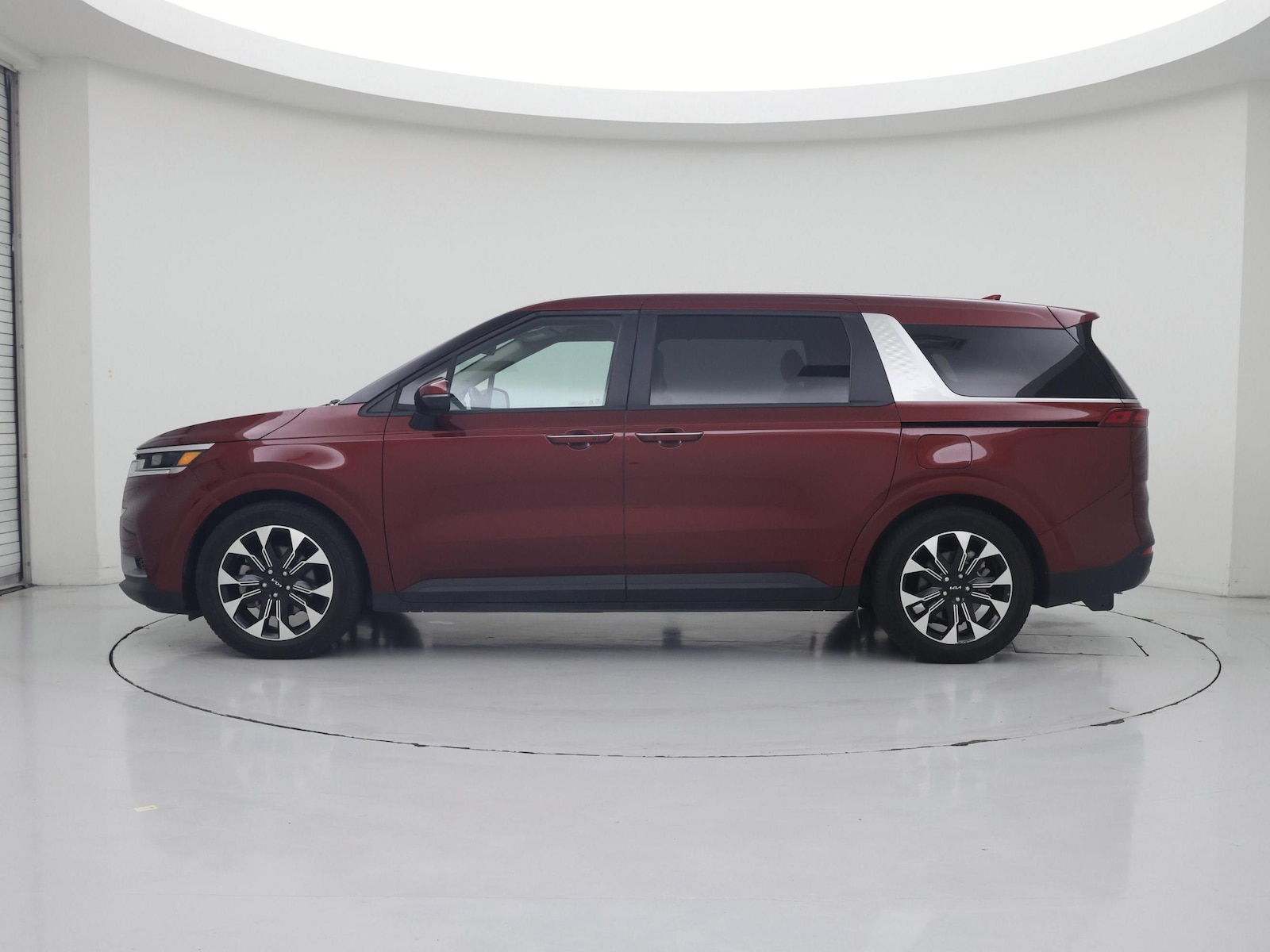 2024 Kia Carnival EX - Photo 4