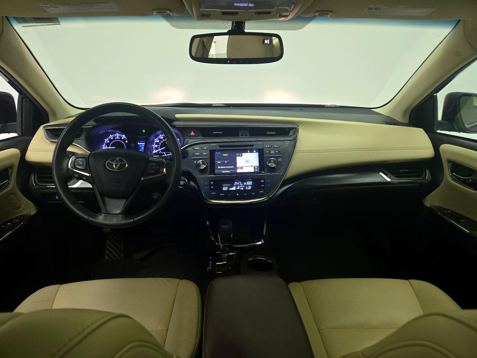 2016 Toyota Avalon XLE Premium - Photo 10