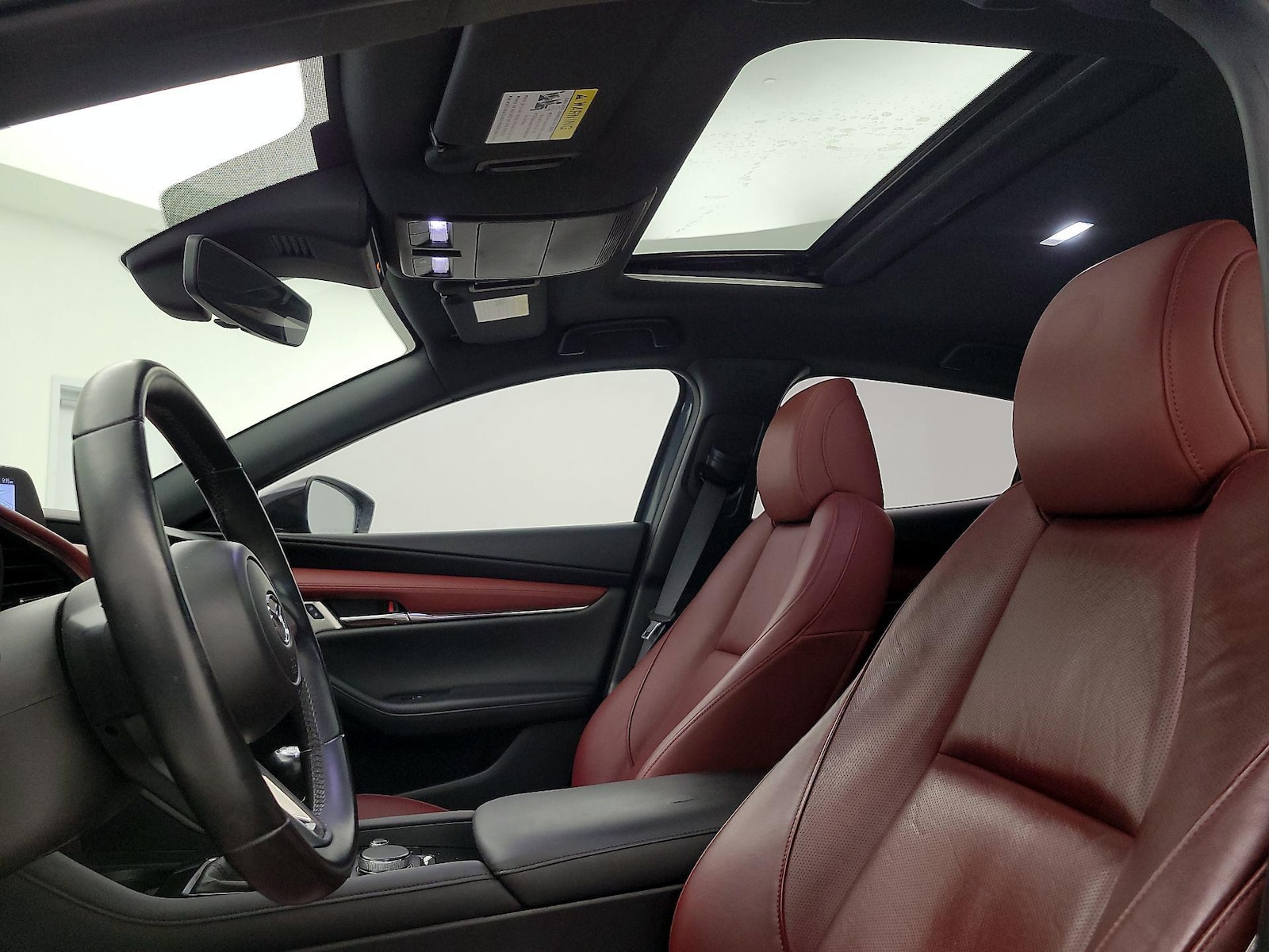 Sunroof(s) & Overhead Airbags