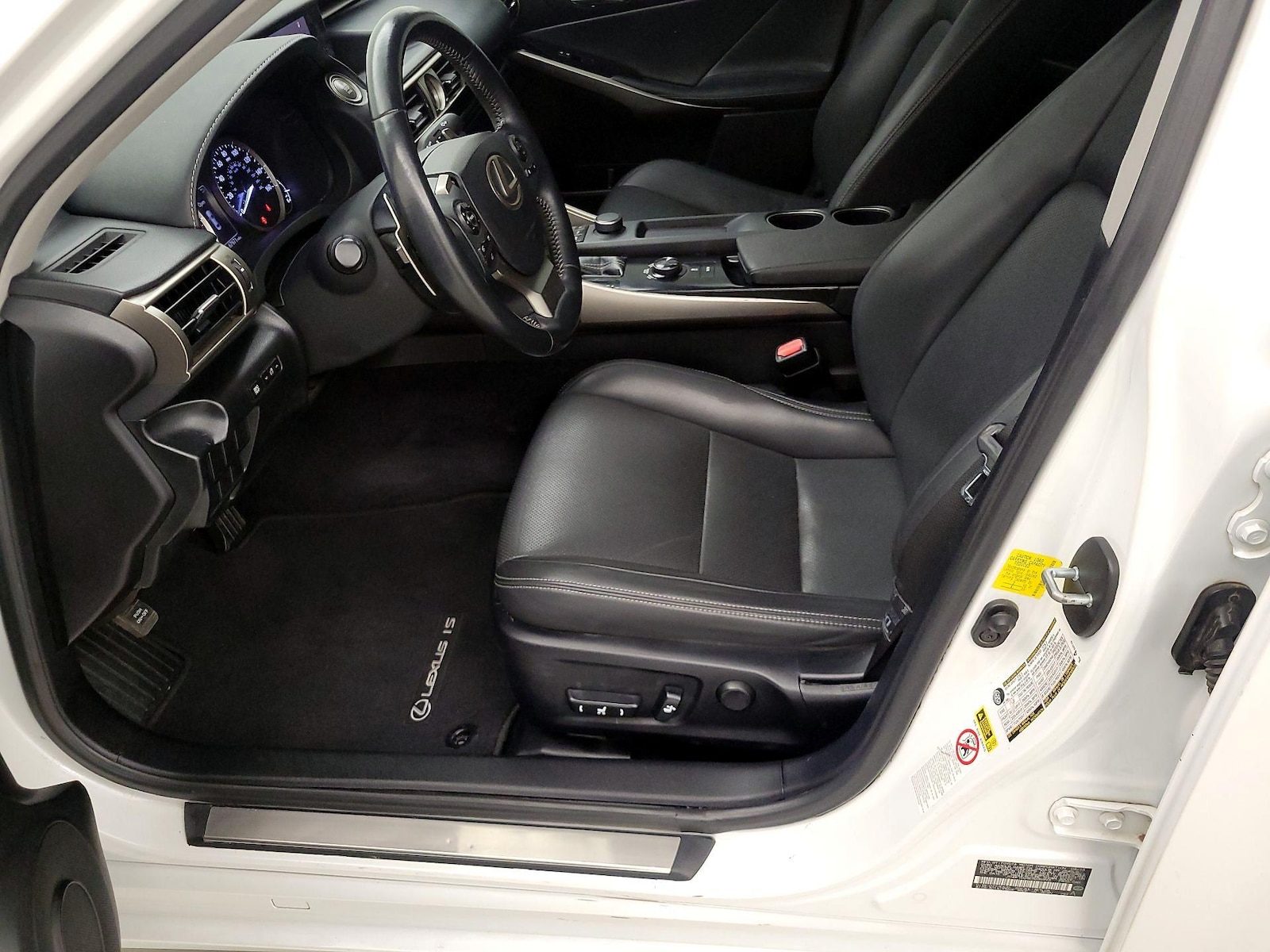 2014 Lexus IS 250 - Photo 12