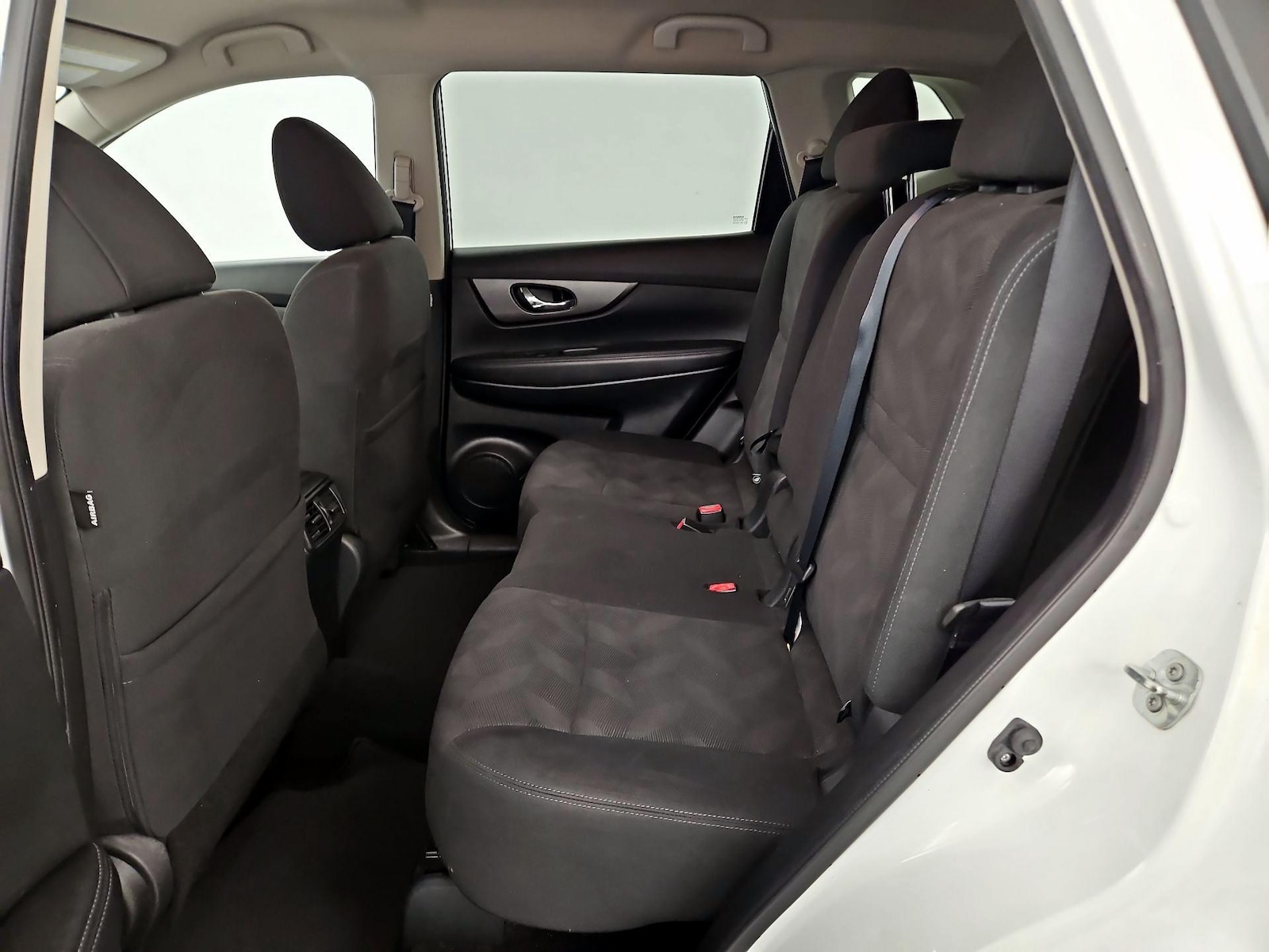 2016 Nissan Rogue S - Photo 20