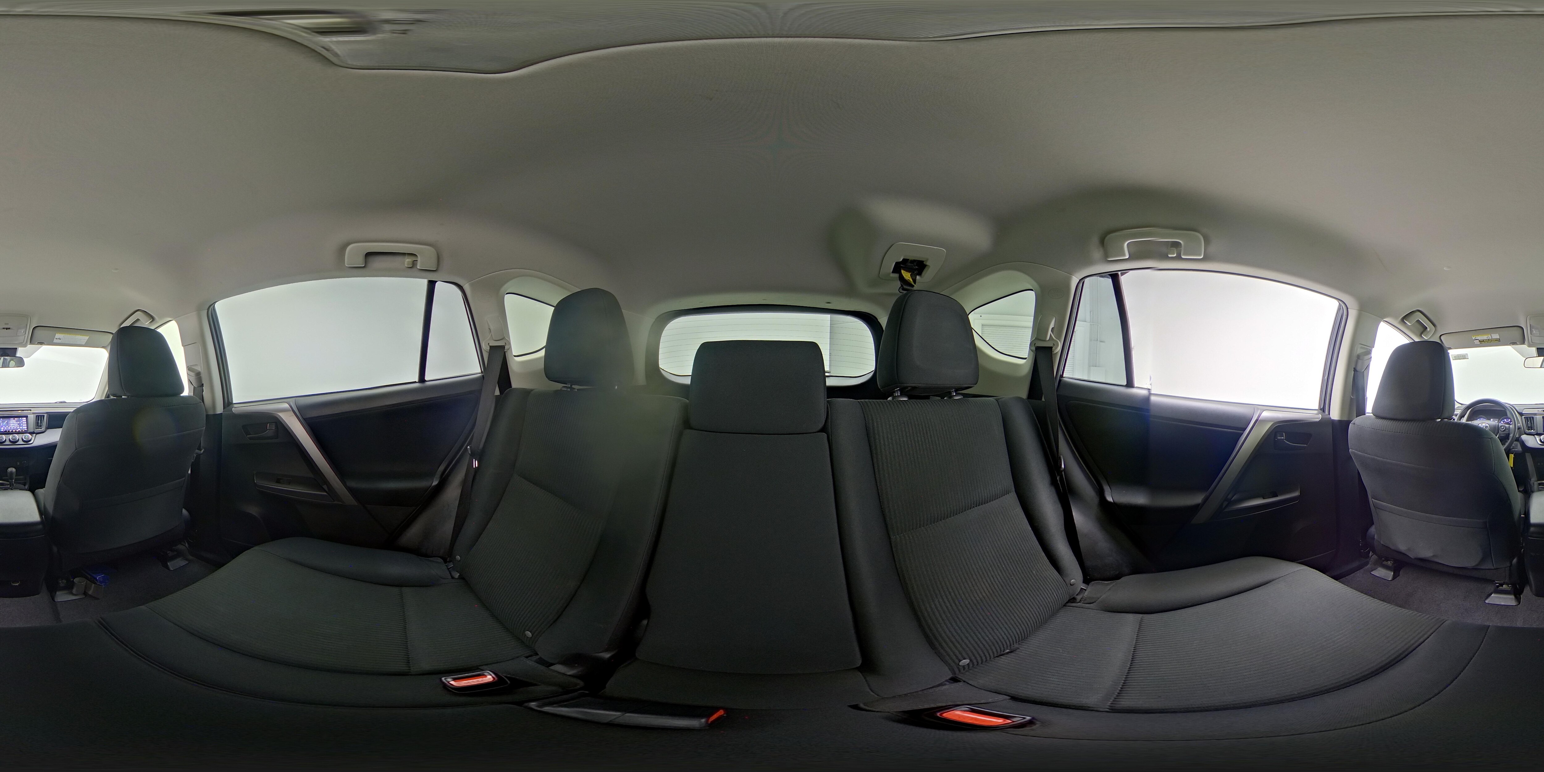 2017 Toyota RAV4 LE - Photo 25