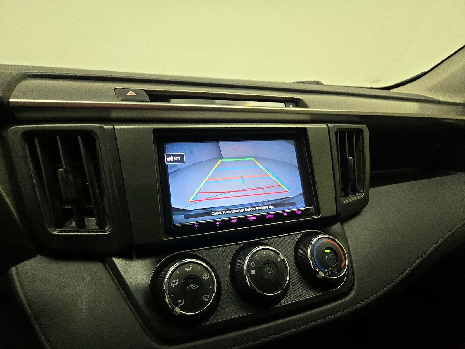 2017 Toyota RAV4 LE - Photo 15
