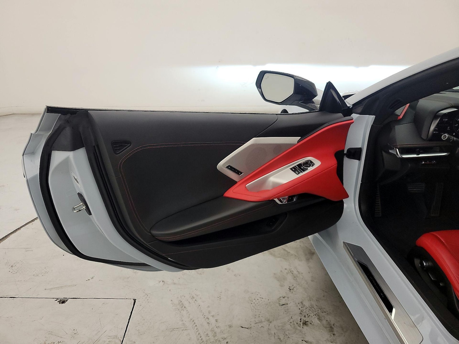 2021 Chevrolet Corvette 2LT - Photo 11