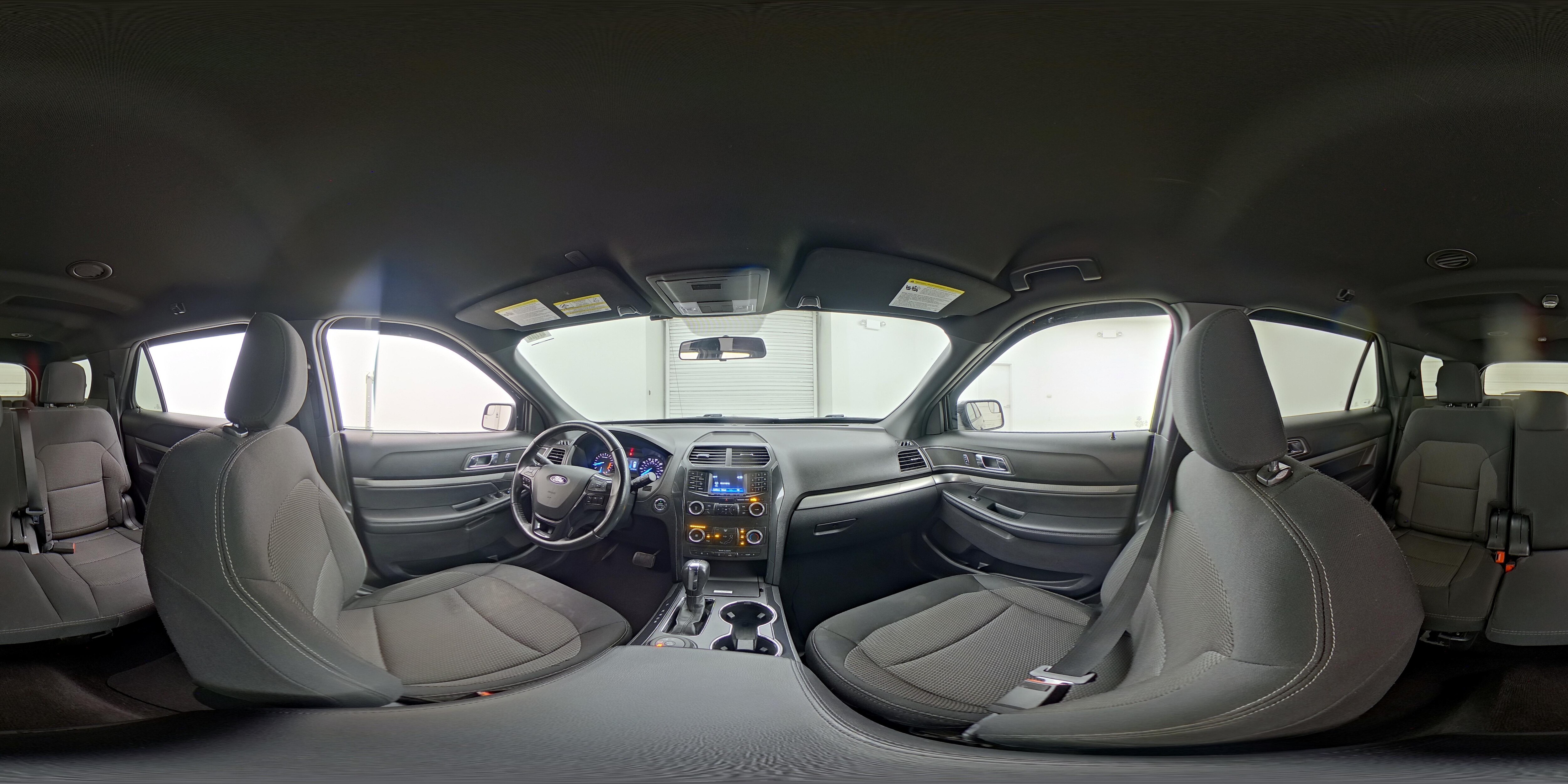 2019 Ford Explorer XLT - Photo 26