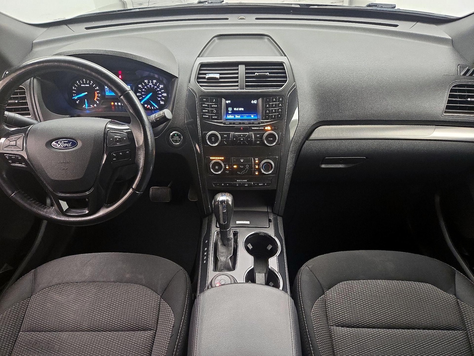 2019 Ford Explorer XLT - Photo 10
