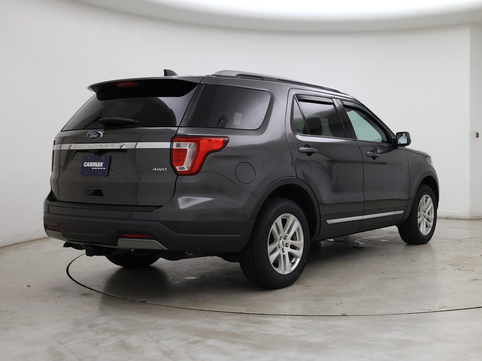 2019 Ford Explorer XLT - Photo 9