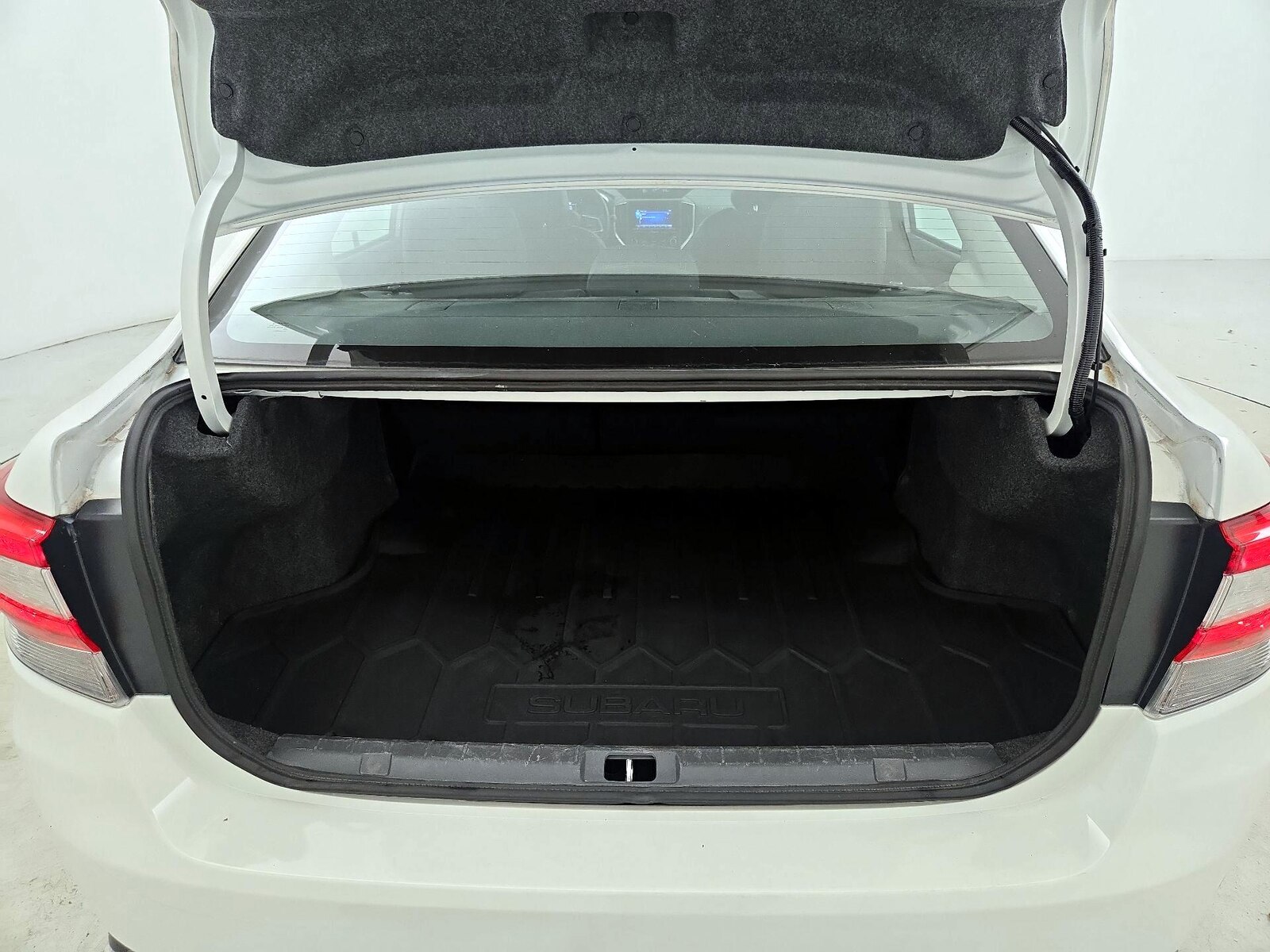 2018 Subaru Impreza Premium - Photo 21