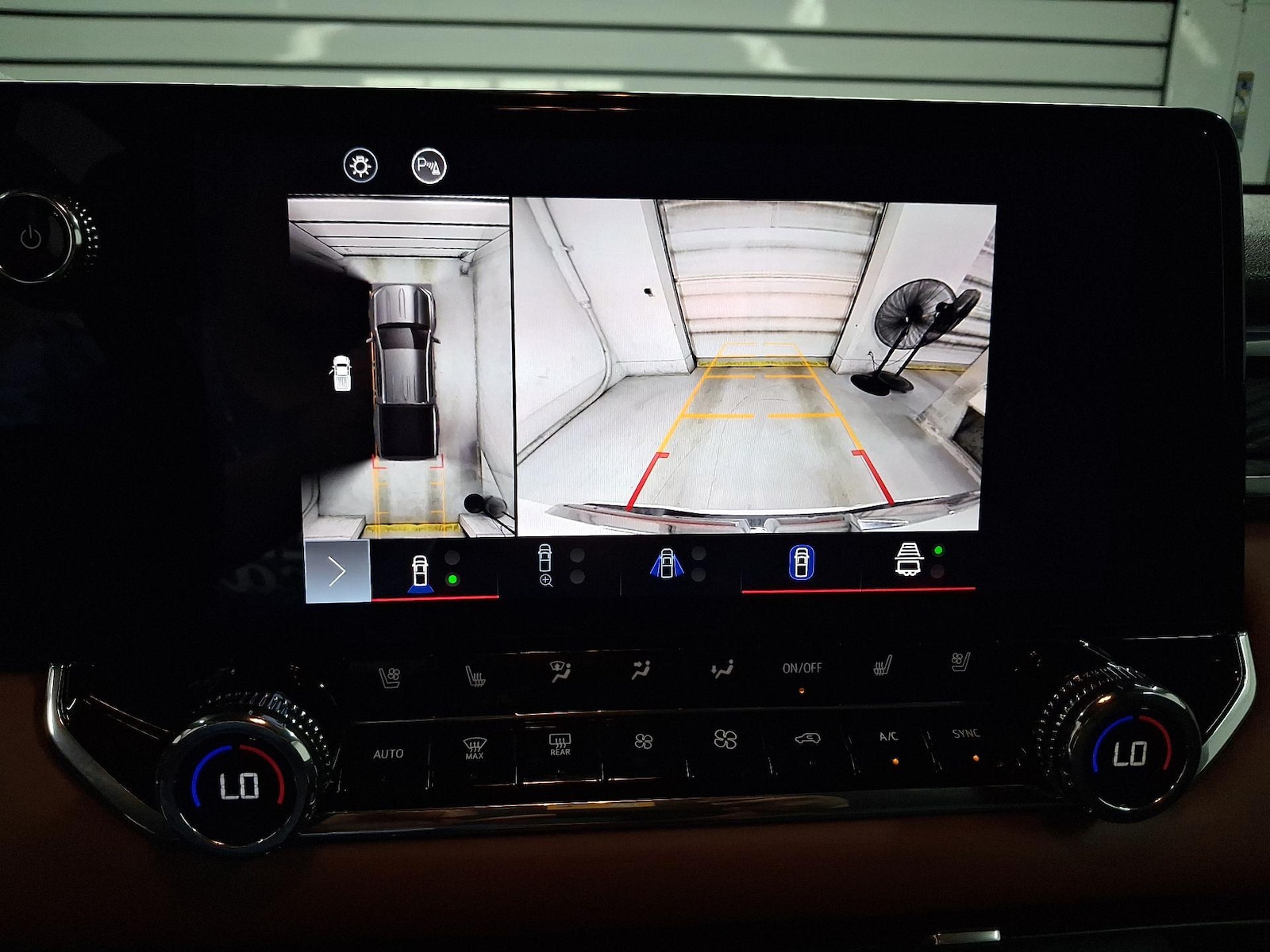 2023 GMC Canyon AT4 - Photo 16