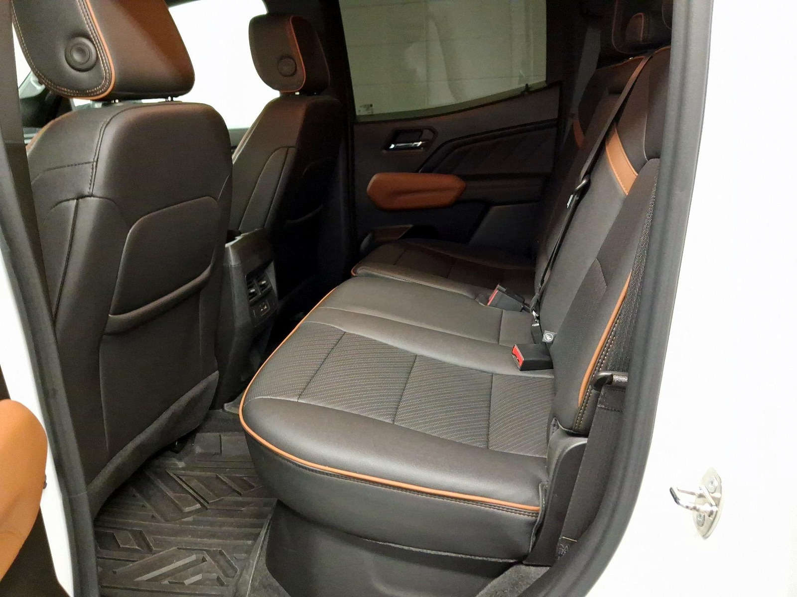 2023 GMC Canyon AT4 - Photo 21