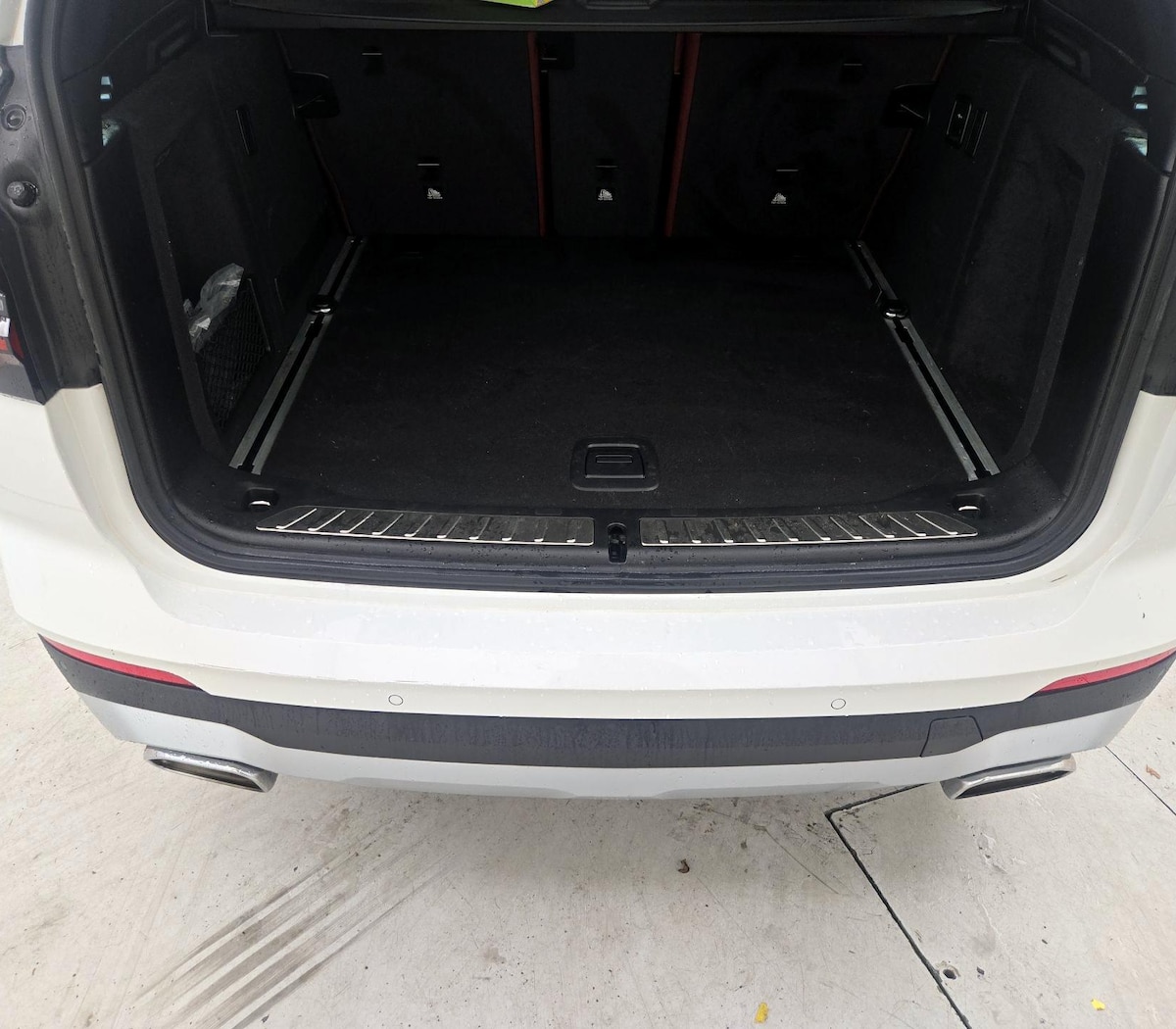 Trunk/Cargo (Seats Up)