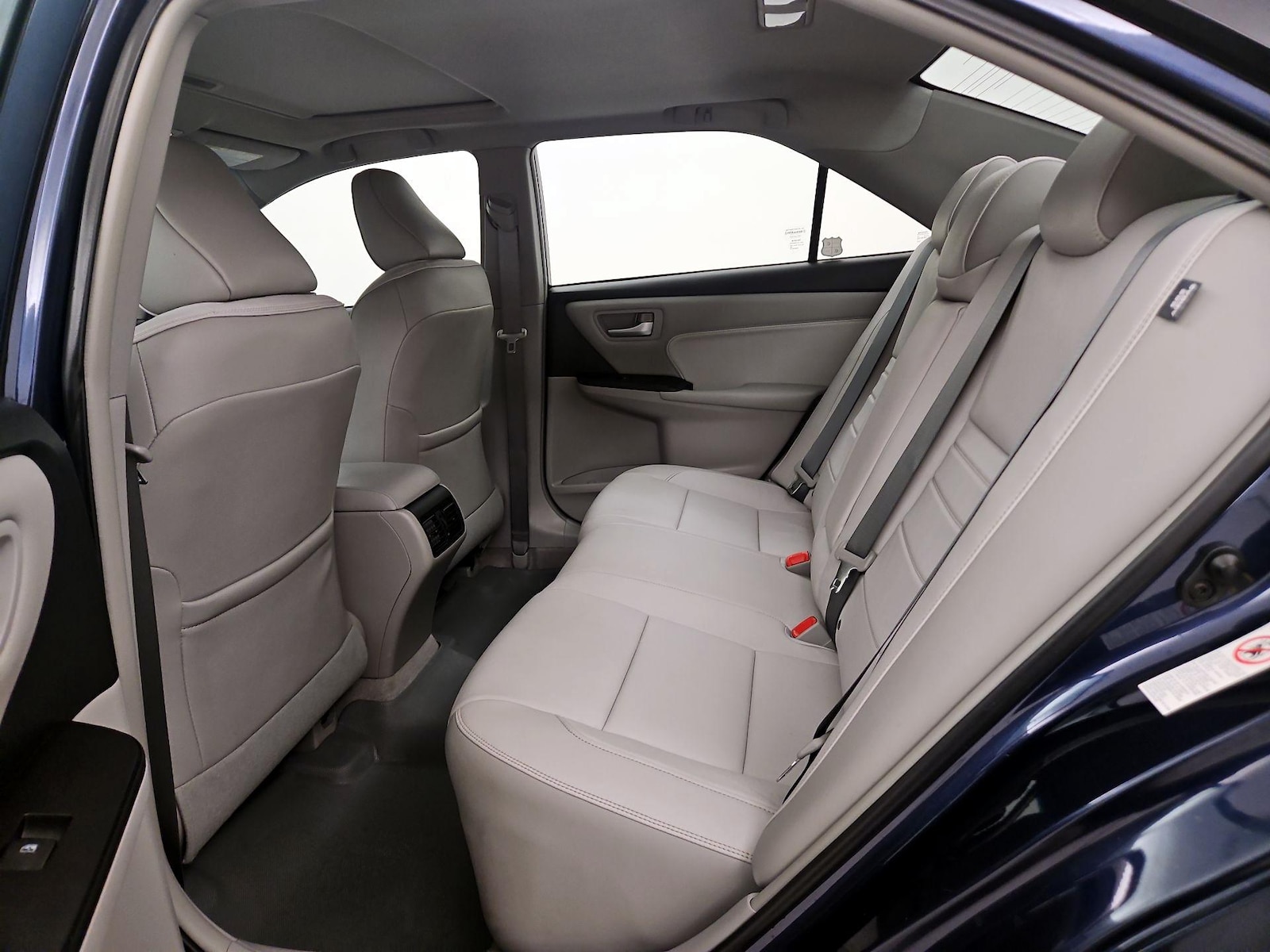 2015 Toyota Camry XLE - Photo 21