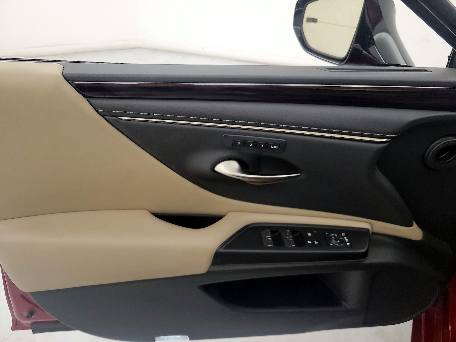 2021 Lexus ES 250 - Photo 13