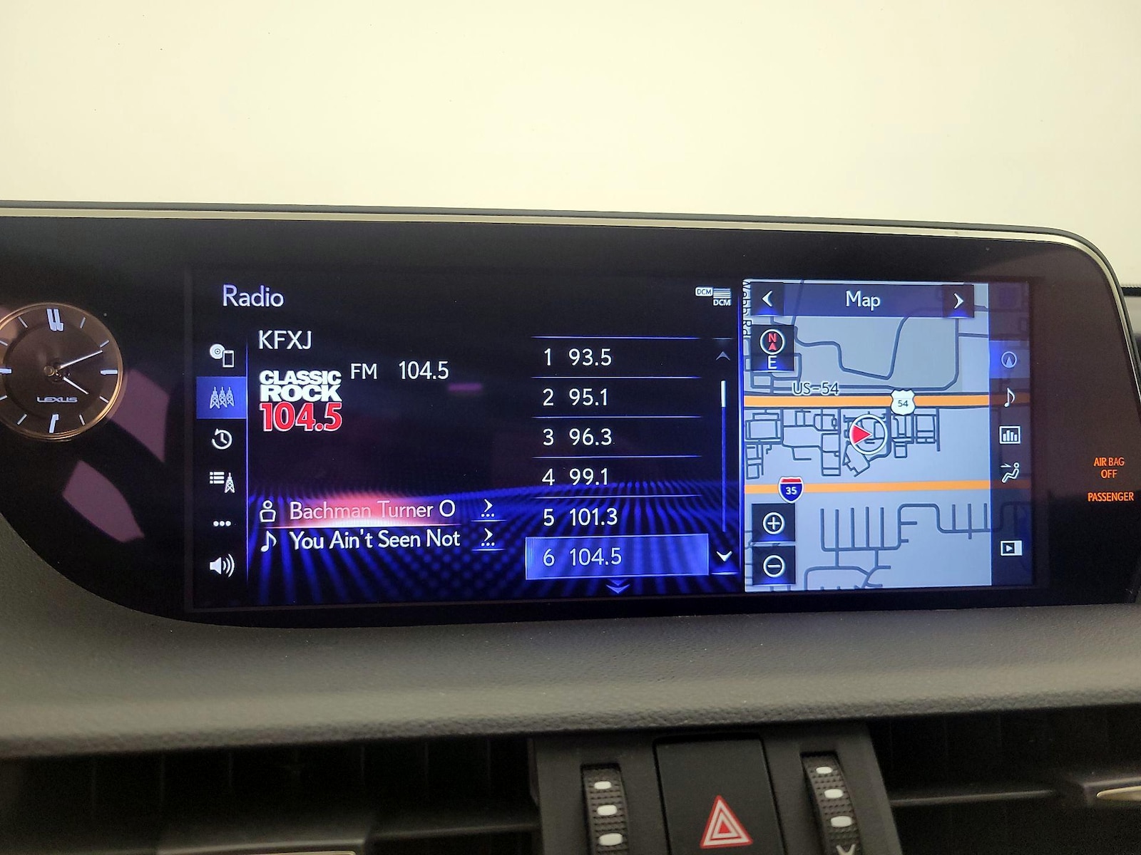 2021 Lexus ES 250 - Photo 17