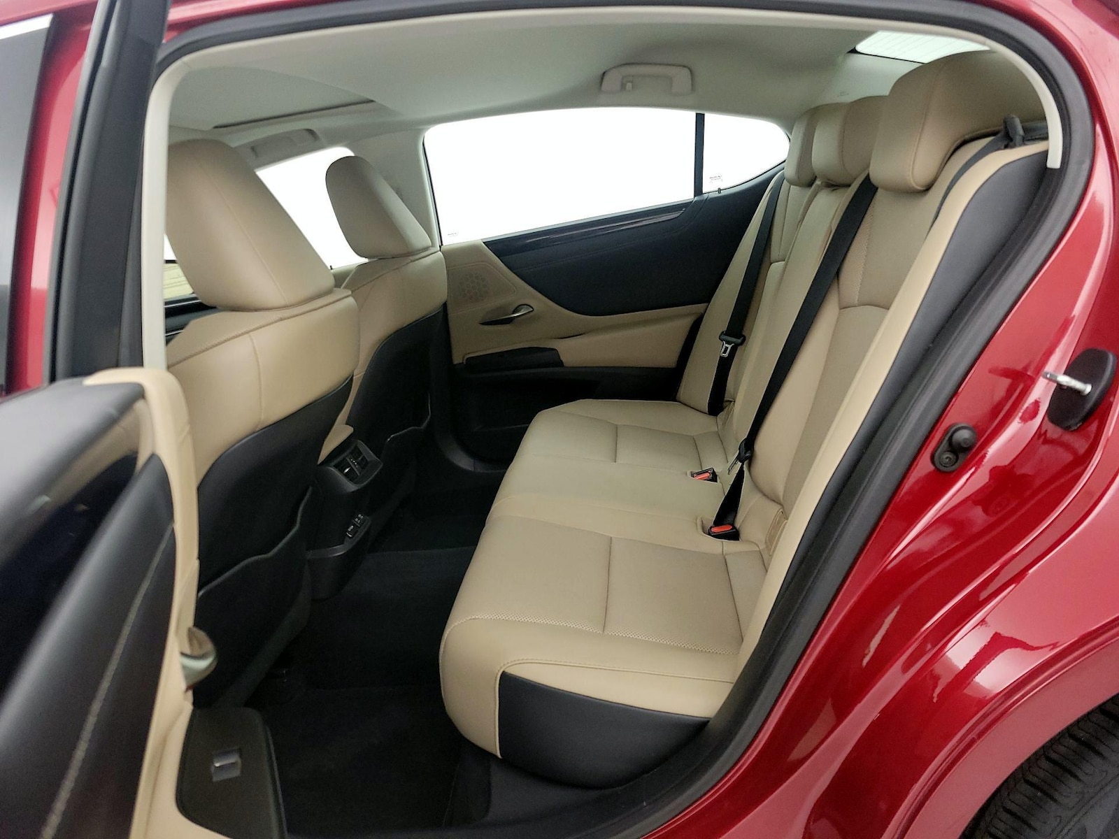 2021 Lexus ES 250 - Photo 22