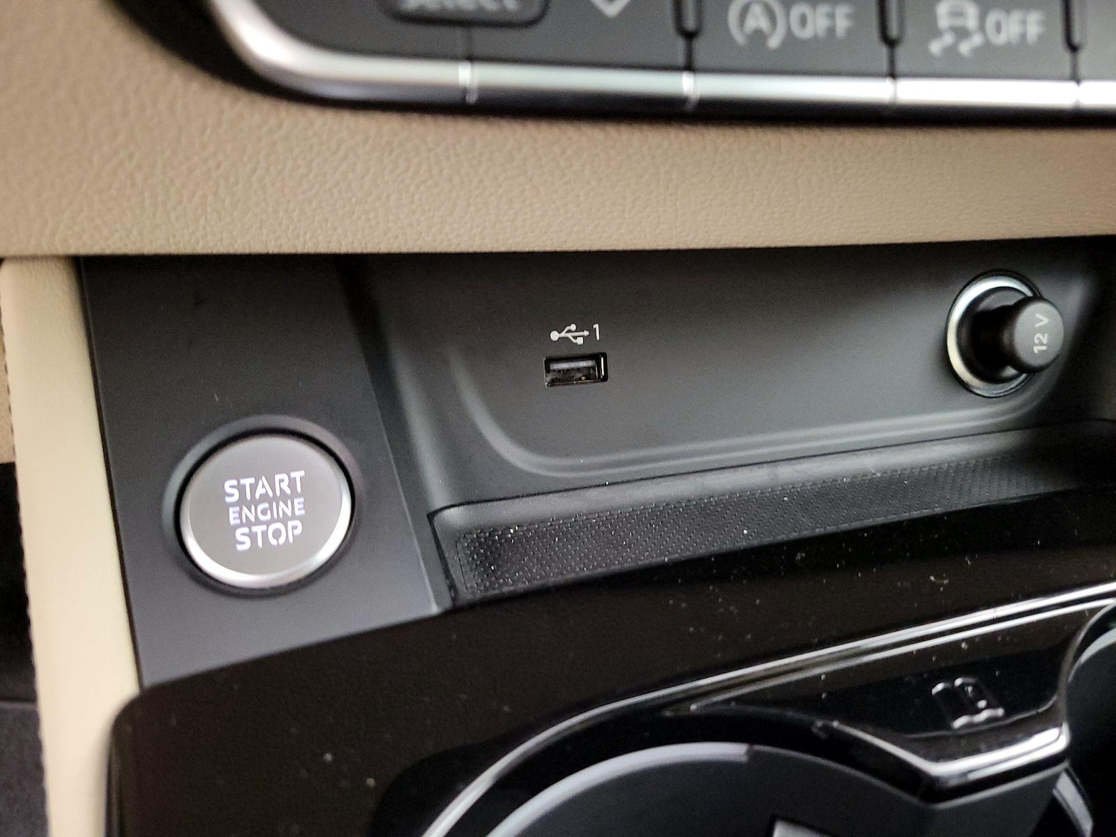 2022 Audi A4 Premium Plus - Photo 19