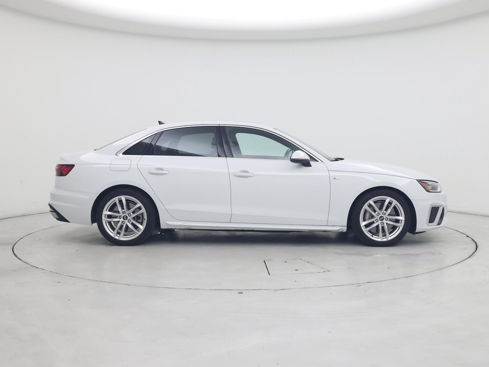 2022 Audi A4 Premium Plus - Photo 8