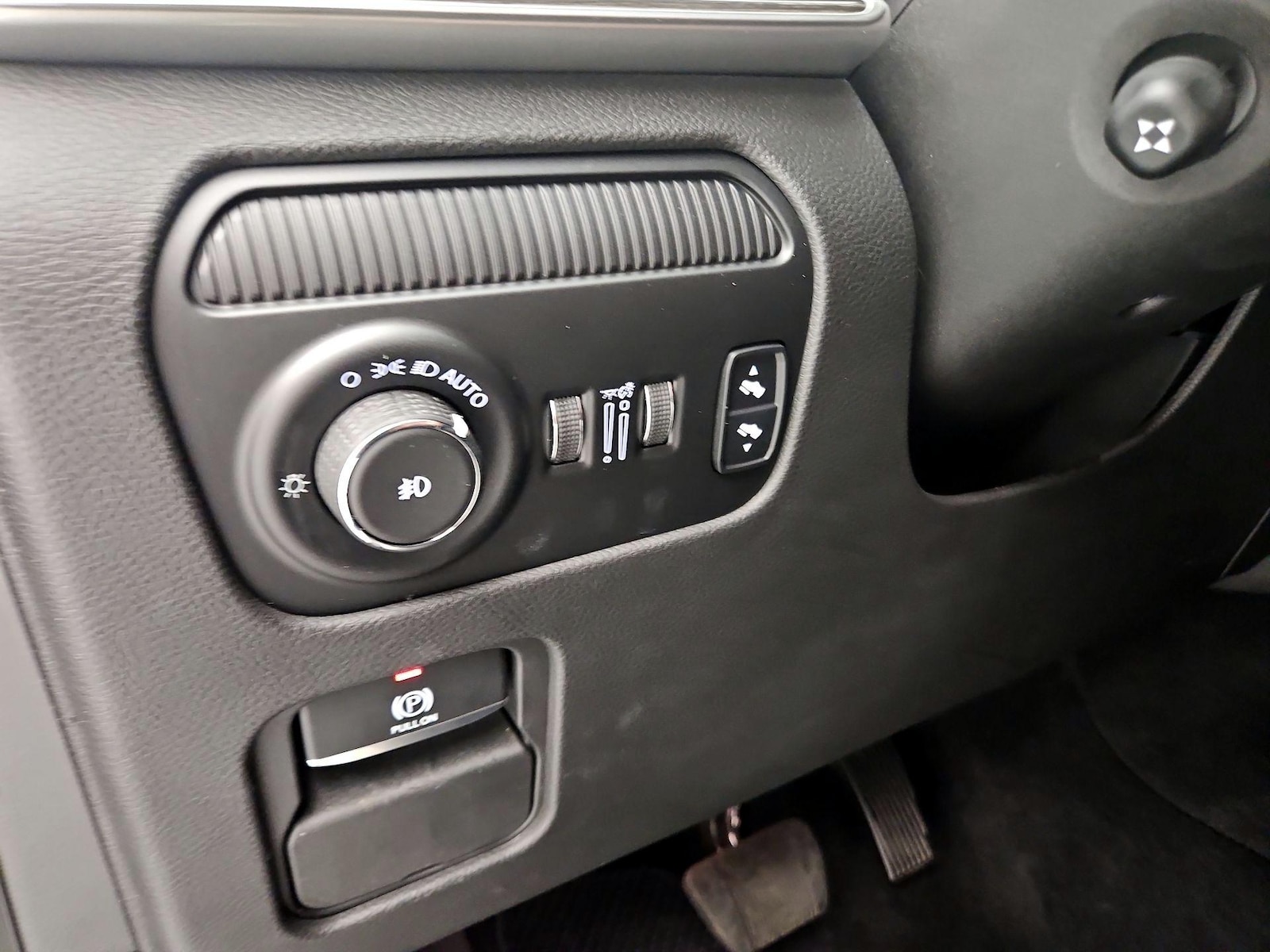 2022 Jeep Wagoneer Series II - Photo 14