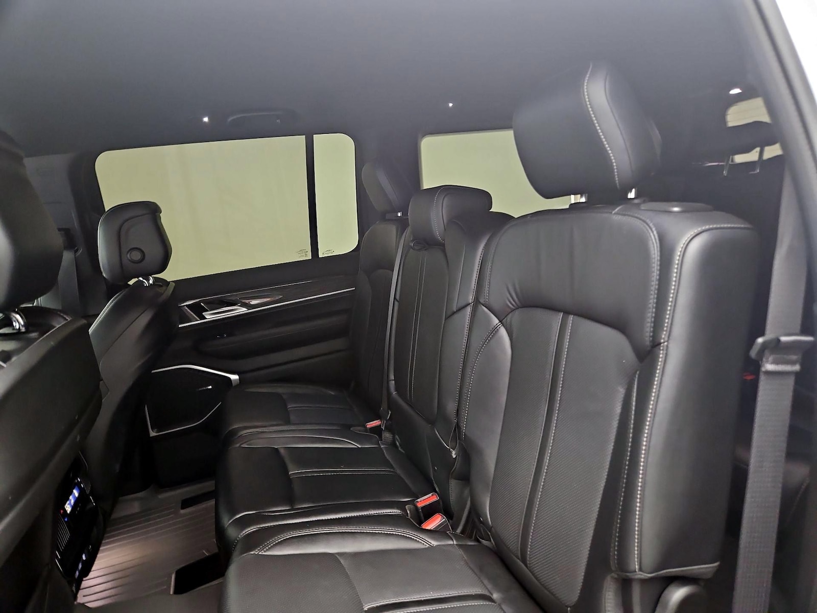 2022 Jeep Wagoneer Series II - Photo 21
