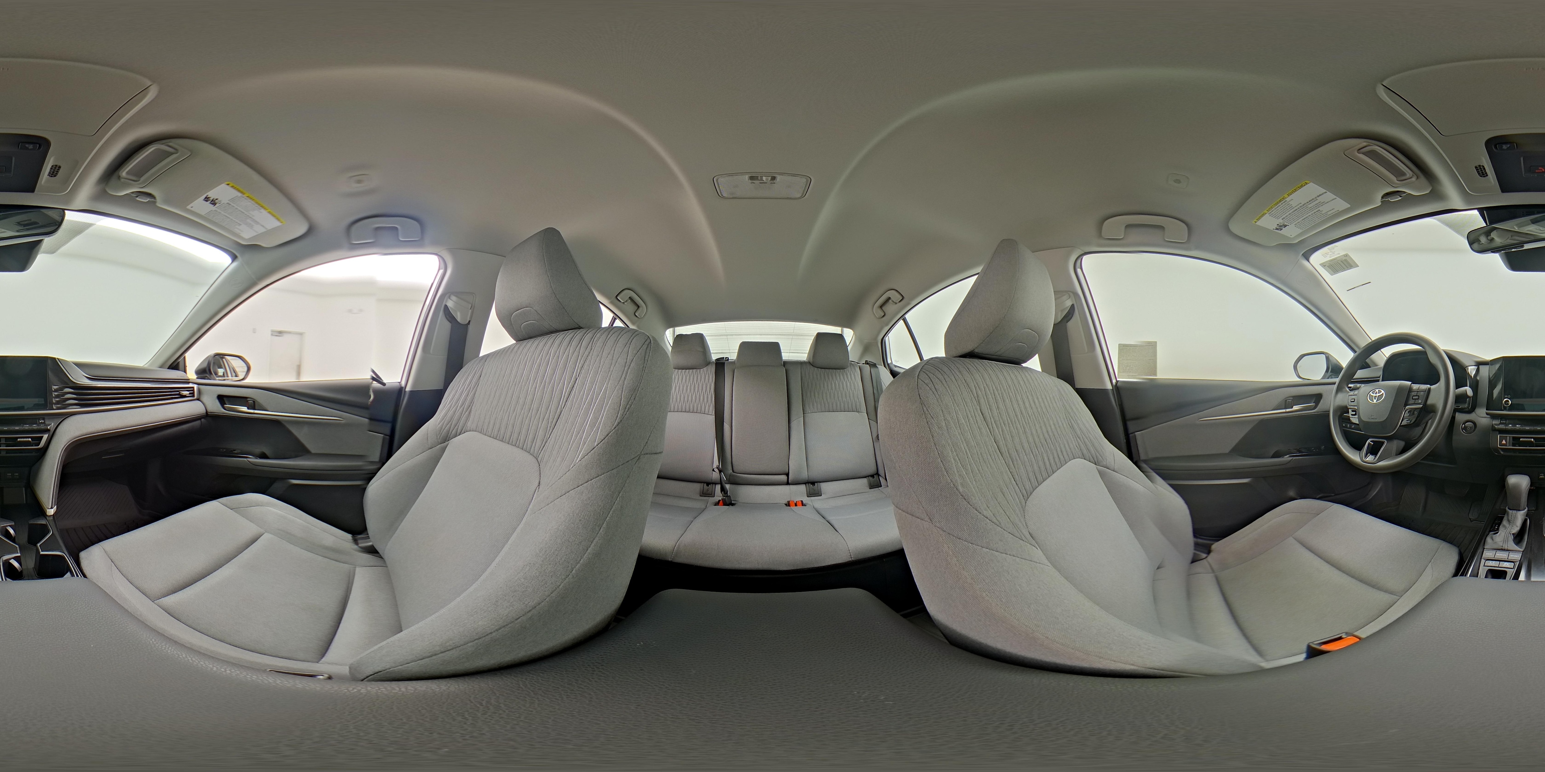 2025 Toyota Camry LE - Photo 24