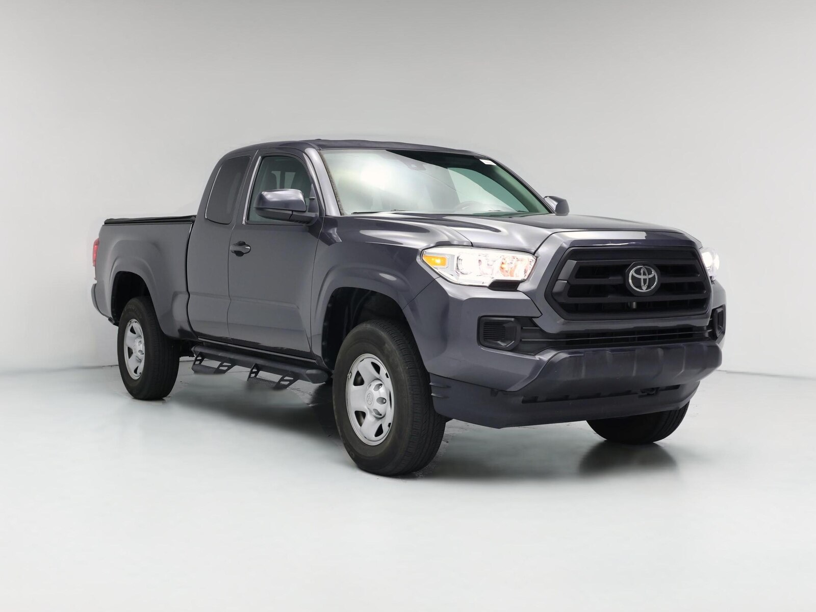Bed Cover & Tow Hitch