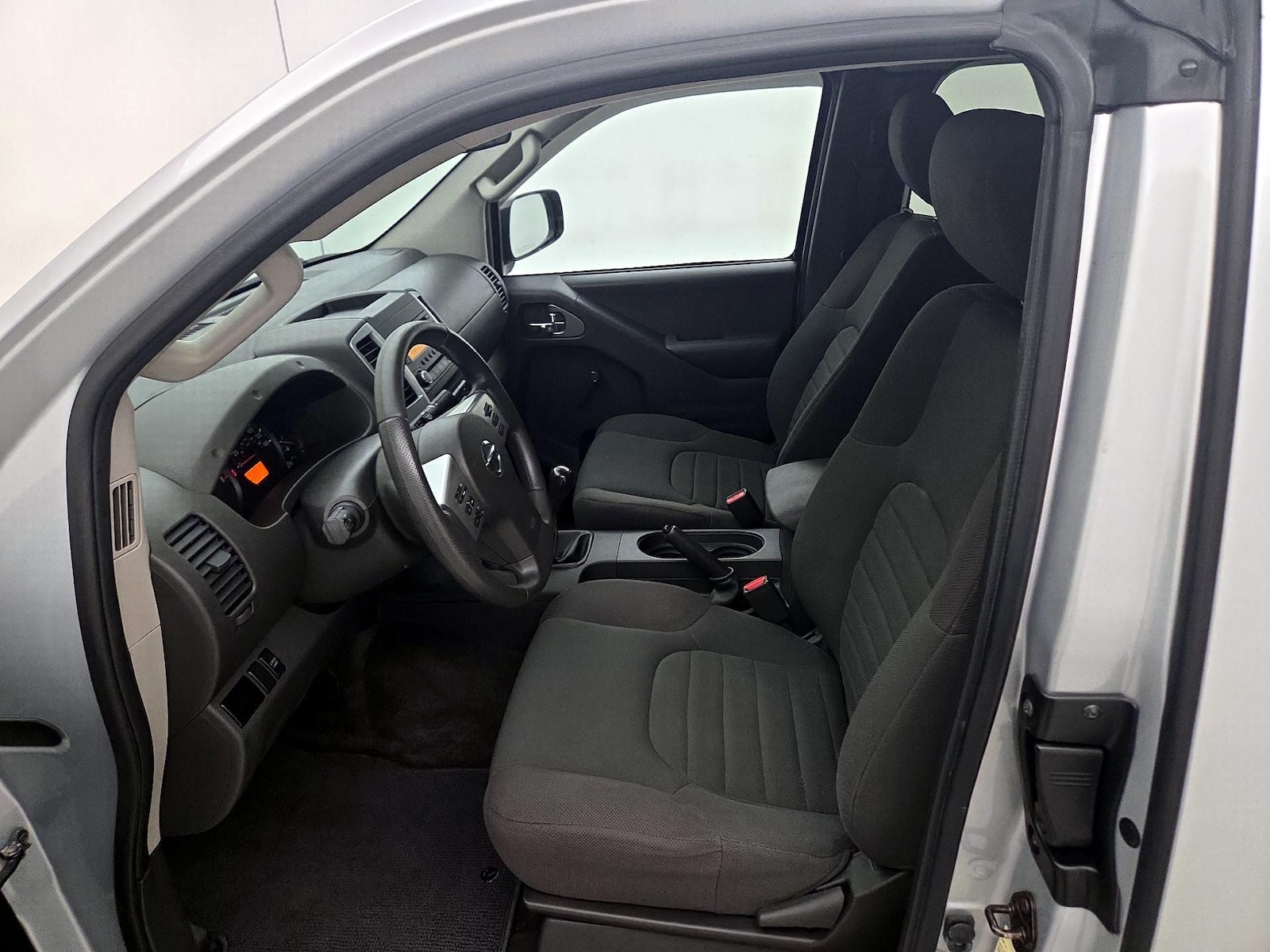 2015 Nissan Frontier S - Photo 12