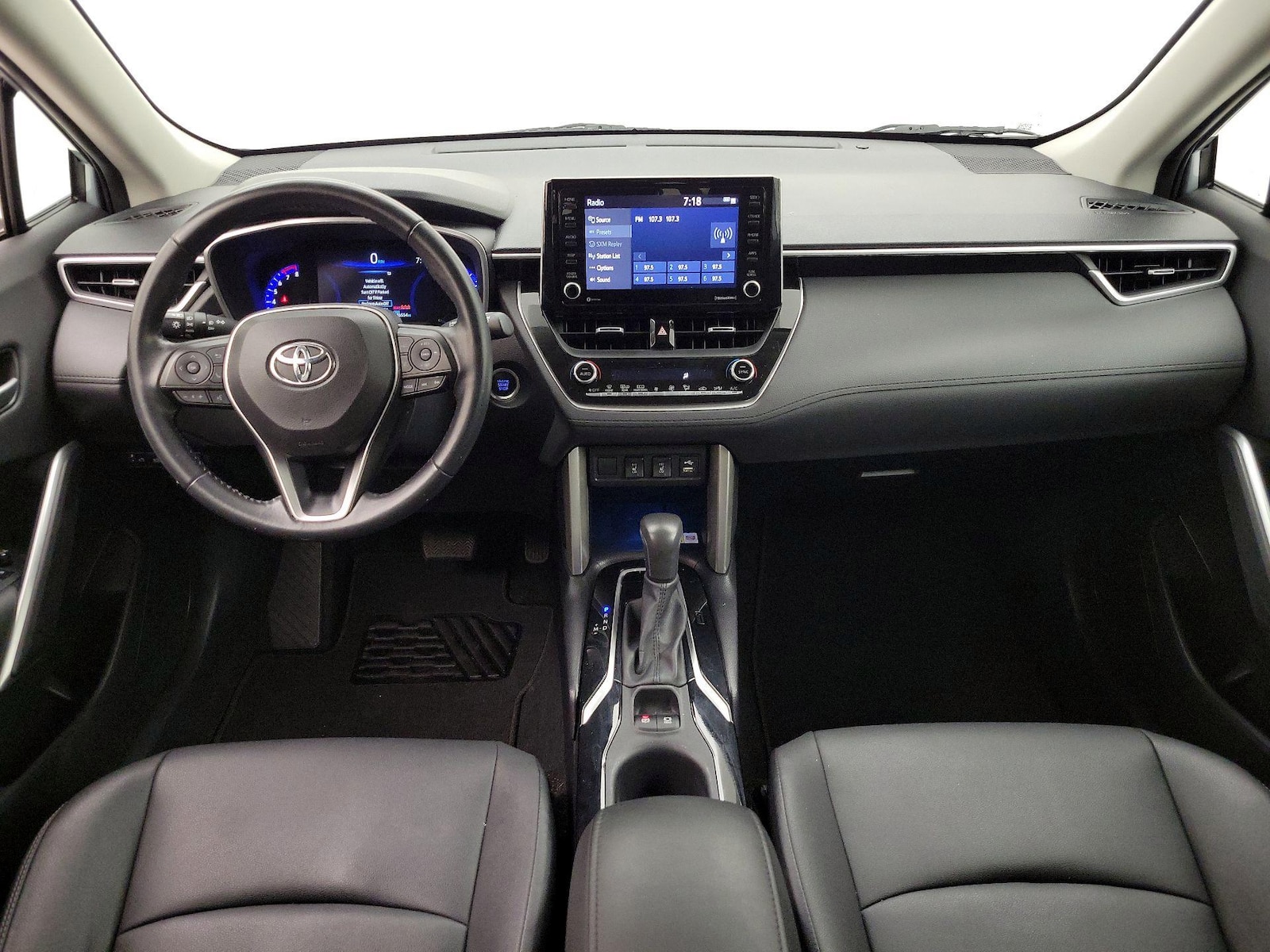 2022 Toyota Corolla Cross XLE - Photo 10
