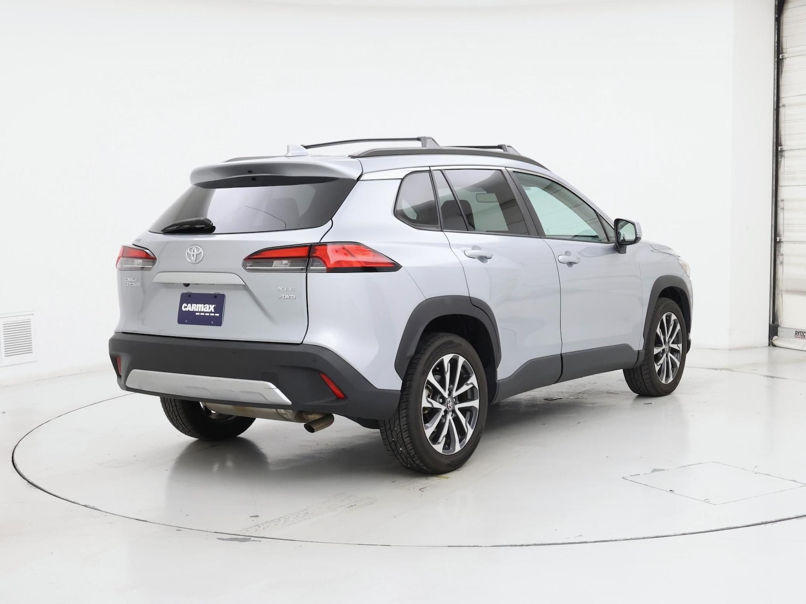 2022 Toyota Corolla Cross XLE - Photo 9