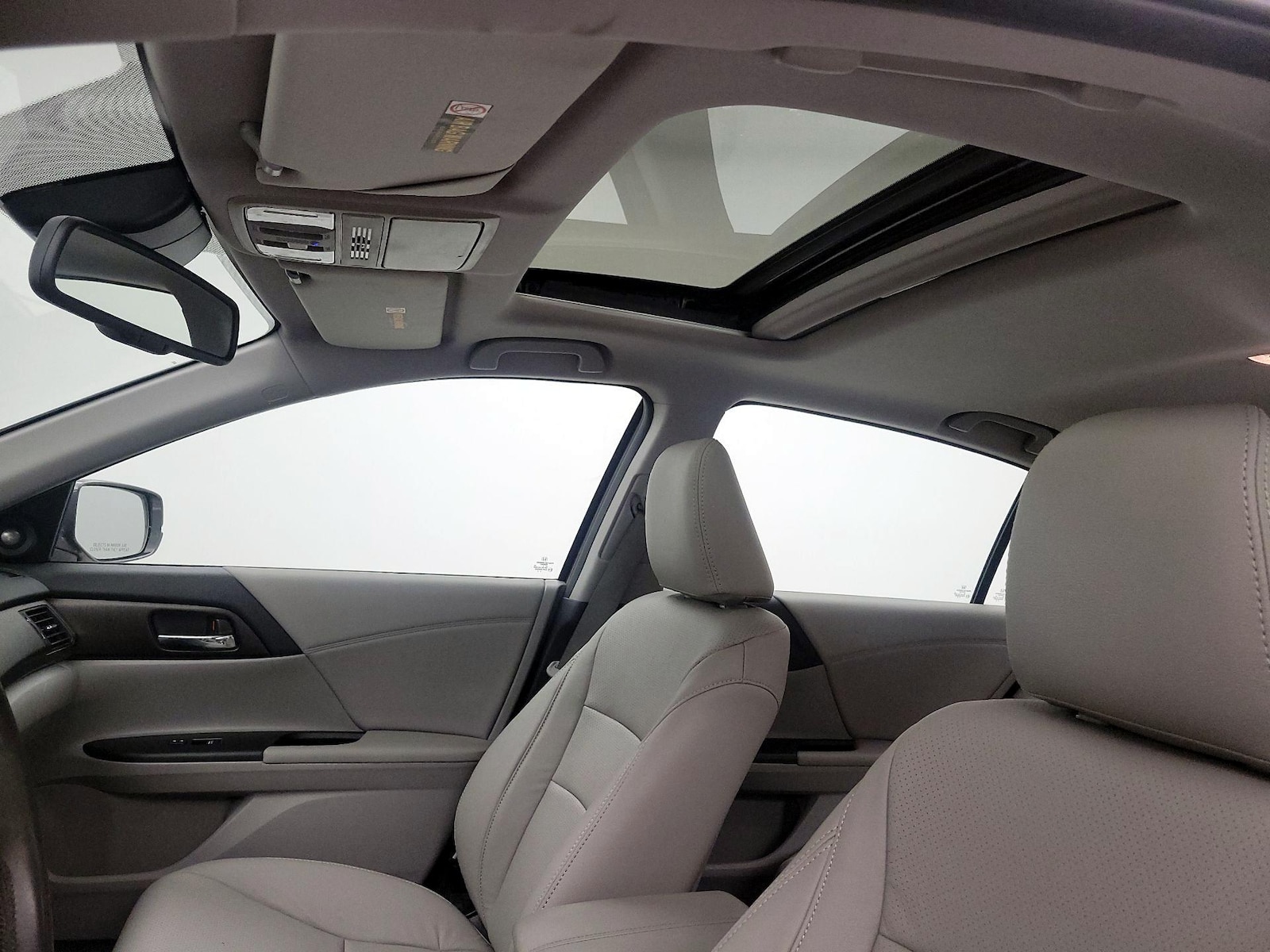 Sunroof(s) & Overhead Airbags