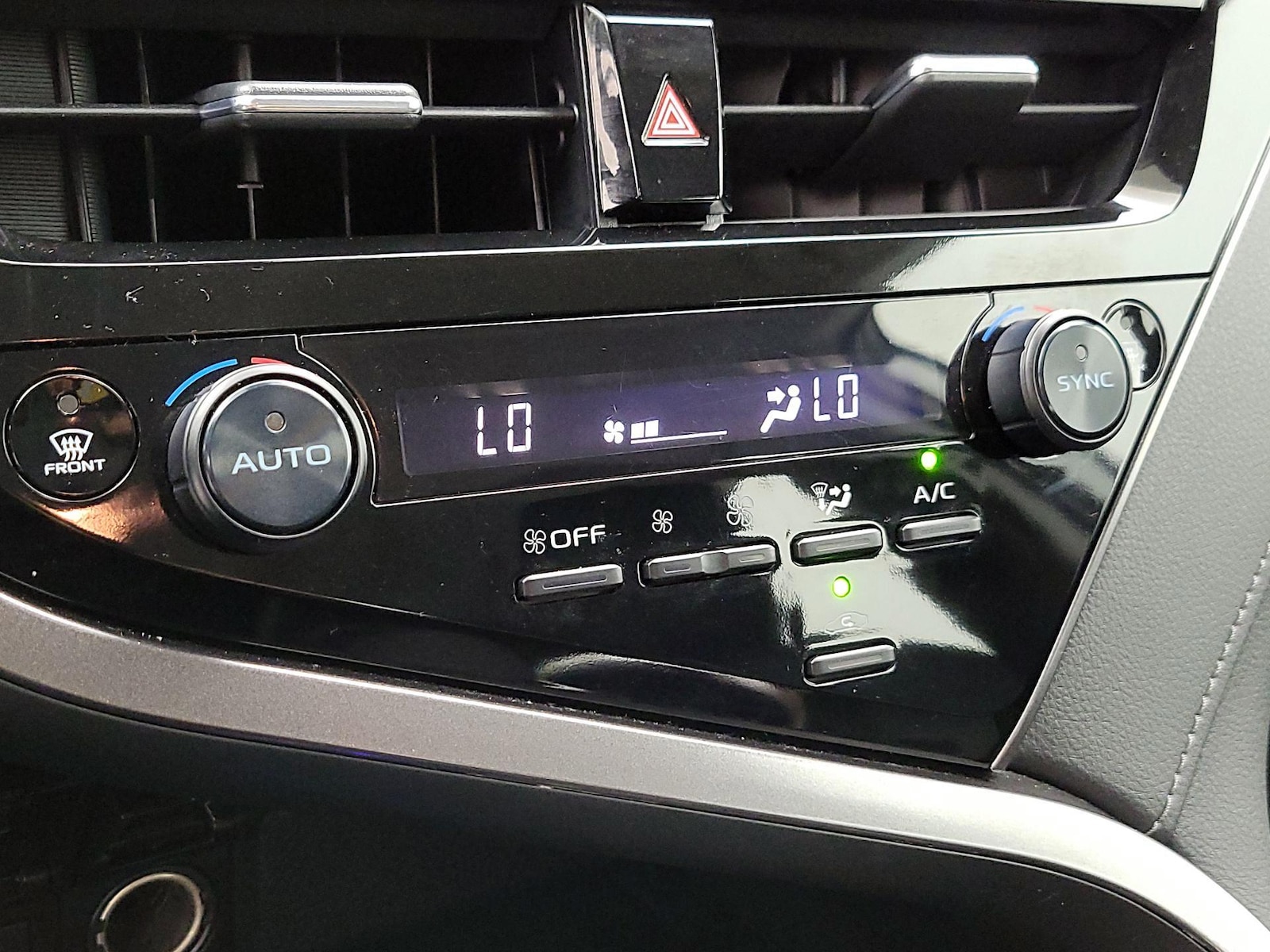 2024 Toyota Camry LE - Photo 17