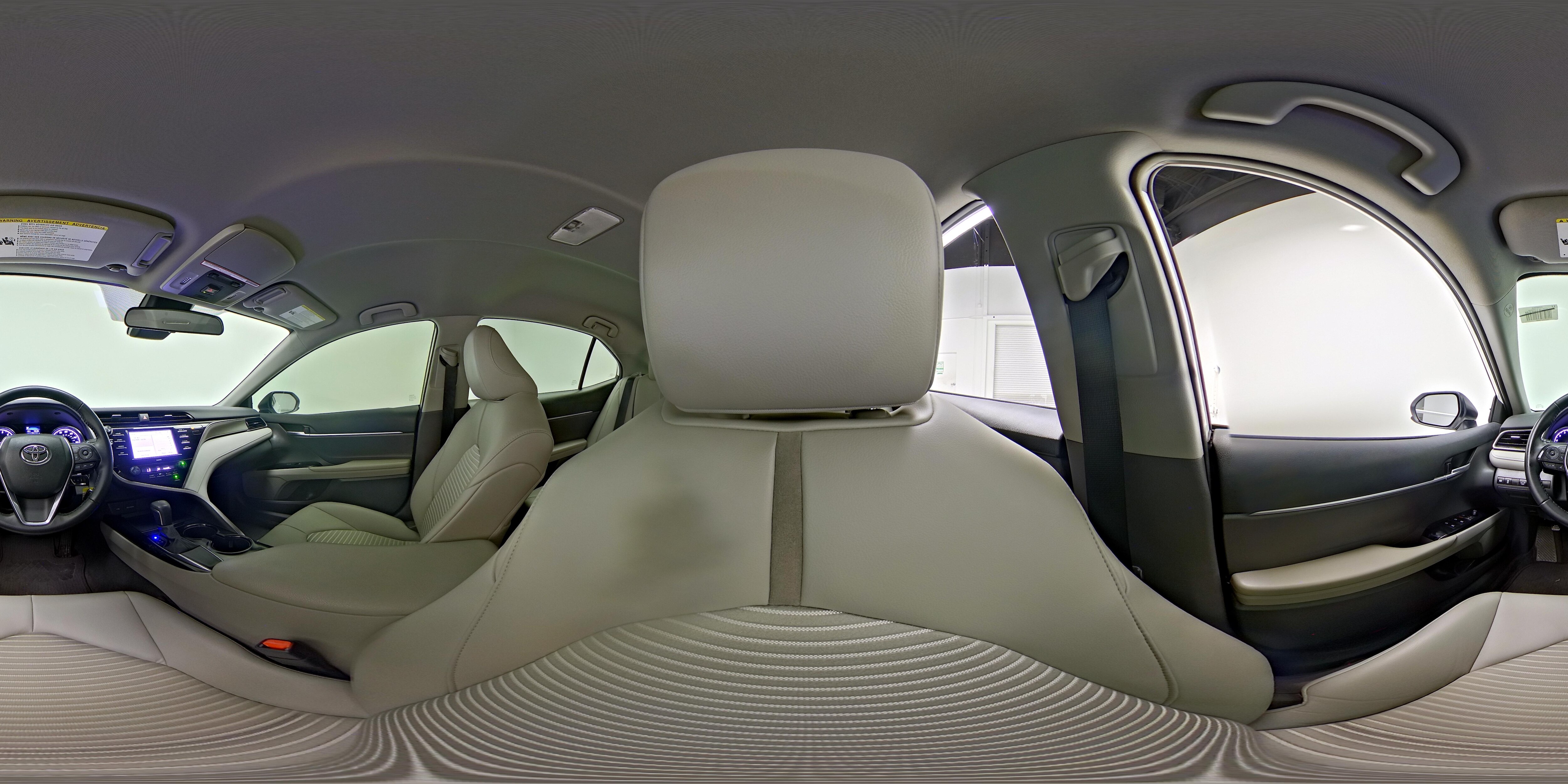 2020 Toyota Camry SE - Photo 26
