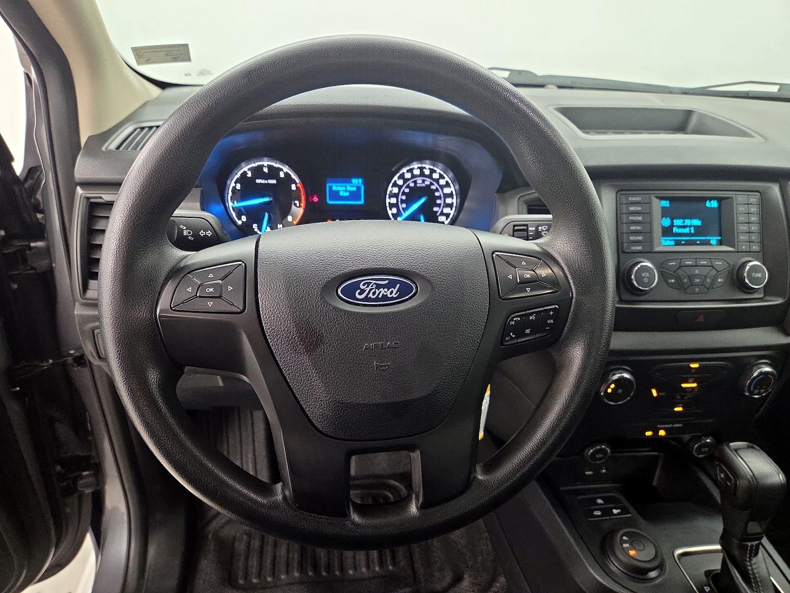 2021 Ford Ranger XL - Photo 11