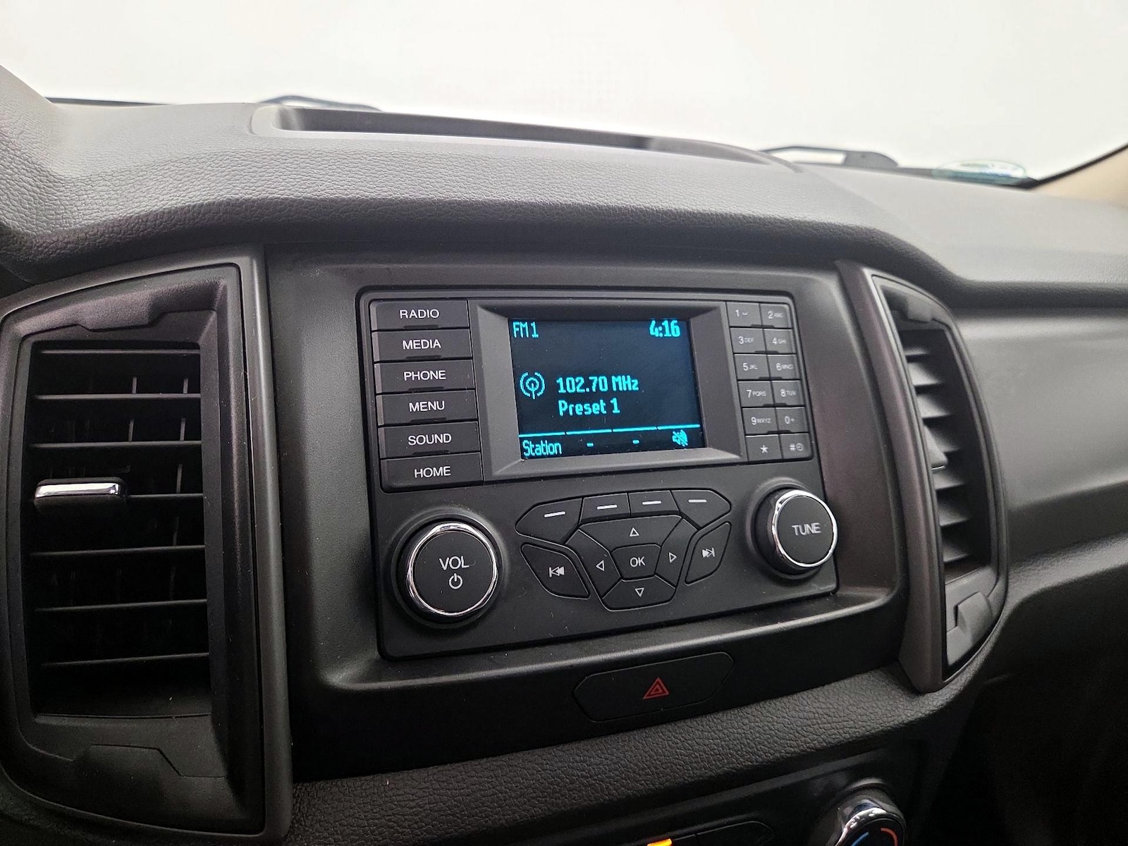 2021 Ford Ranger XL - Photo 16