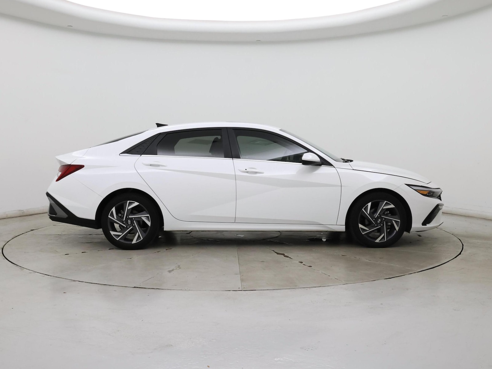 2024 Hyundai Elantra SEL - Photo 8