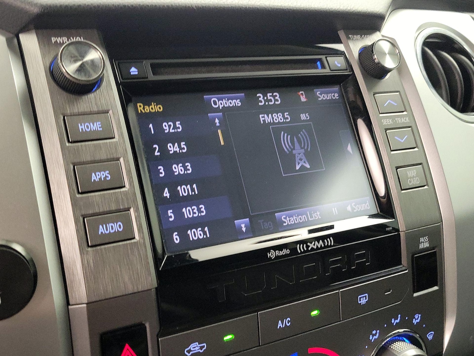 2019 Toyota Tundra SR5 - Photo 17
