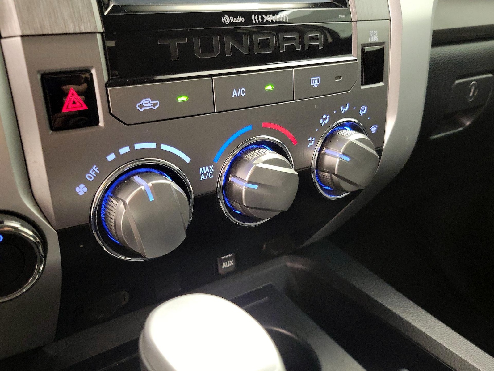 2019 Toyota Tundra SR5 - Photo 18