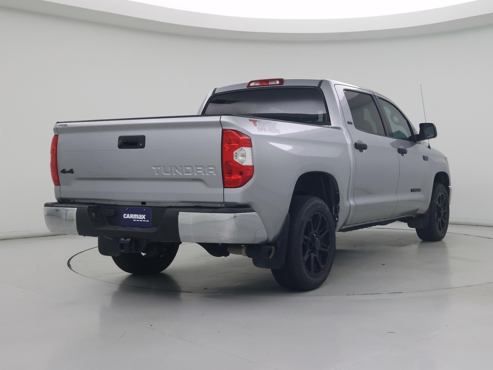2019 Toyota Tundra SR5 - Photo 9