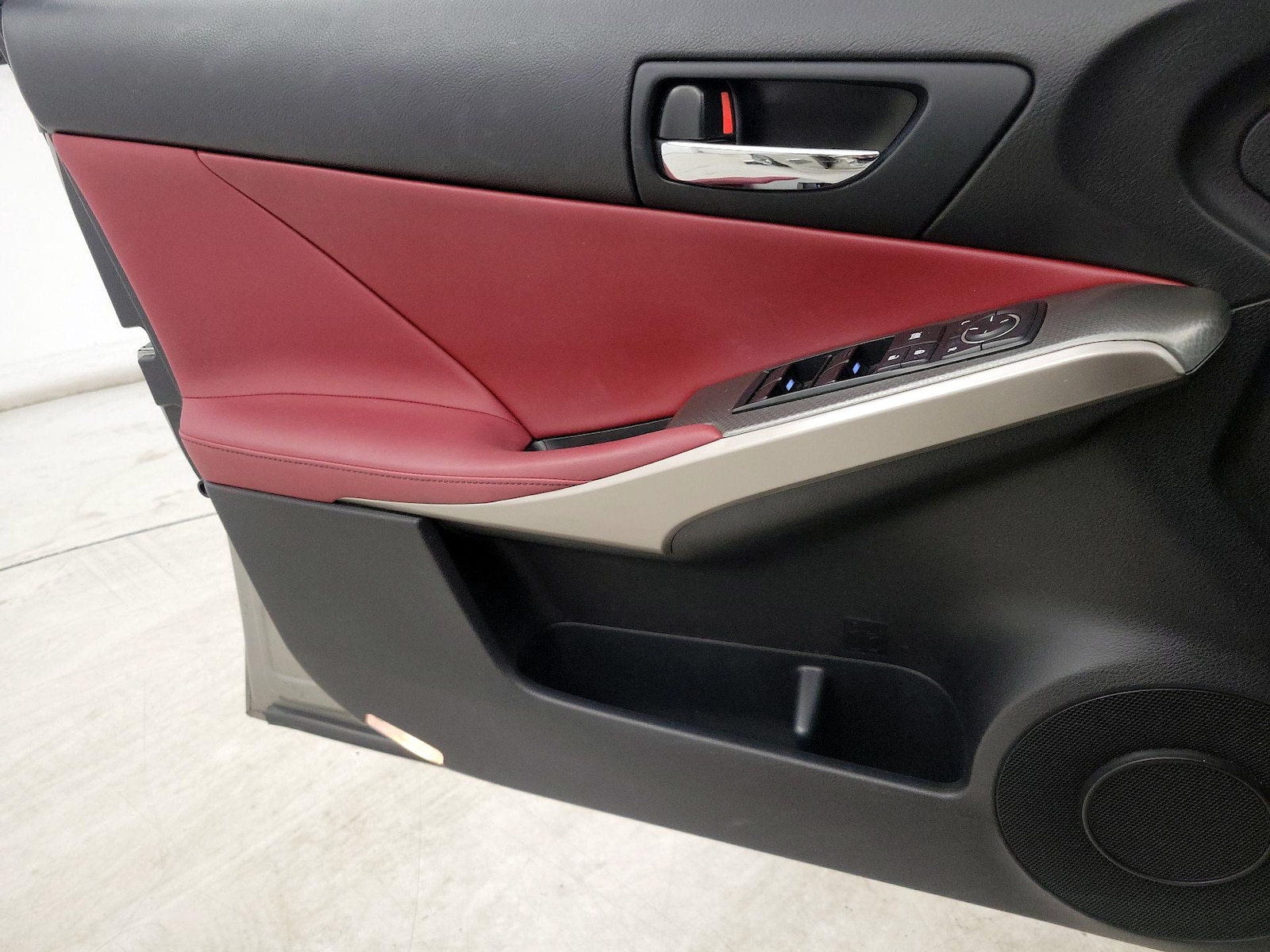 2016 Lexus IS 200t, photo 13