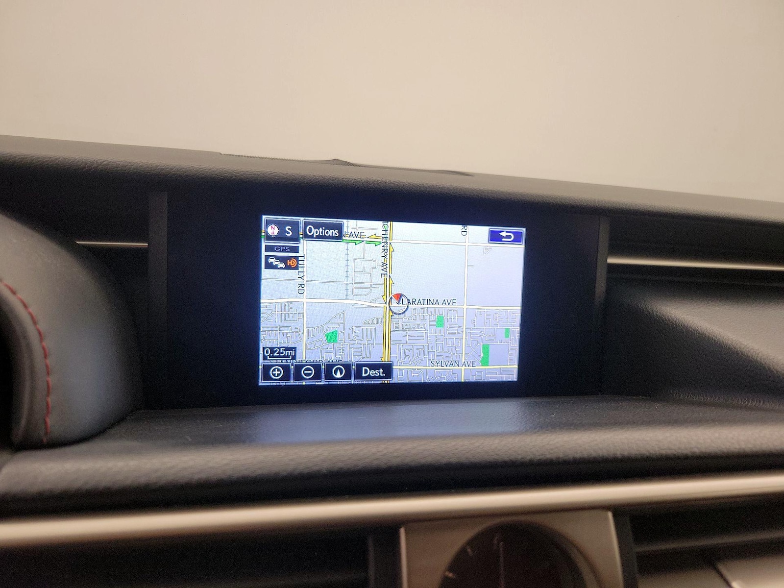 2016 Lexus IS 200t, photo 15