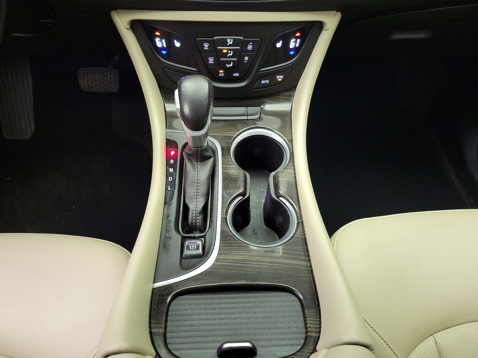 2019 Buick Envision Essence - Photo 18