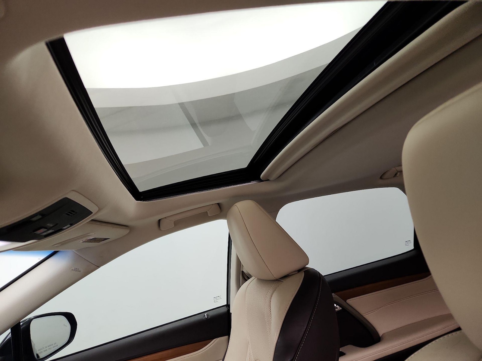 Sunroof(s) & Overhead Airbags
