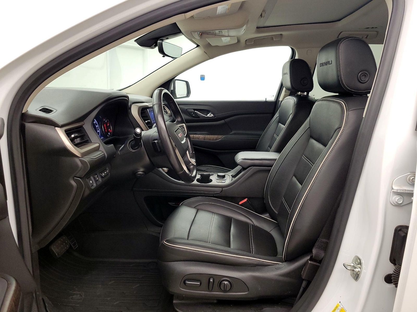 2020 GMC Acadia Denali - Photo 12