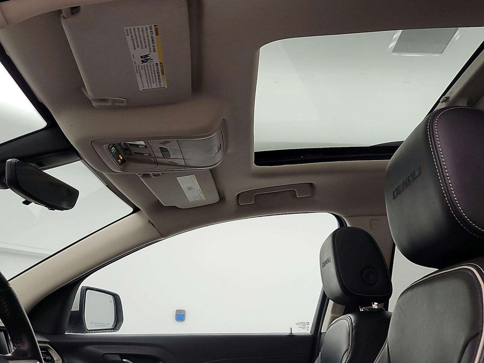 2020 GMC Acadia Denali - Photo 20