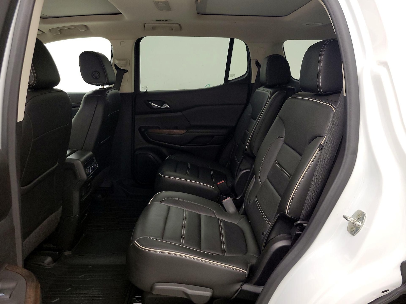 2020 GMC Acadia Denali - Photo 21