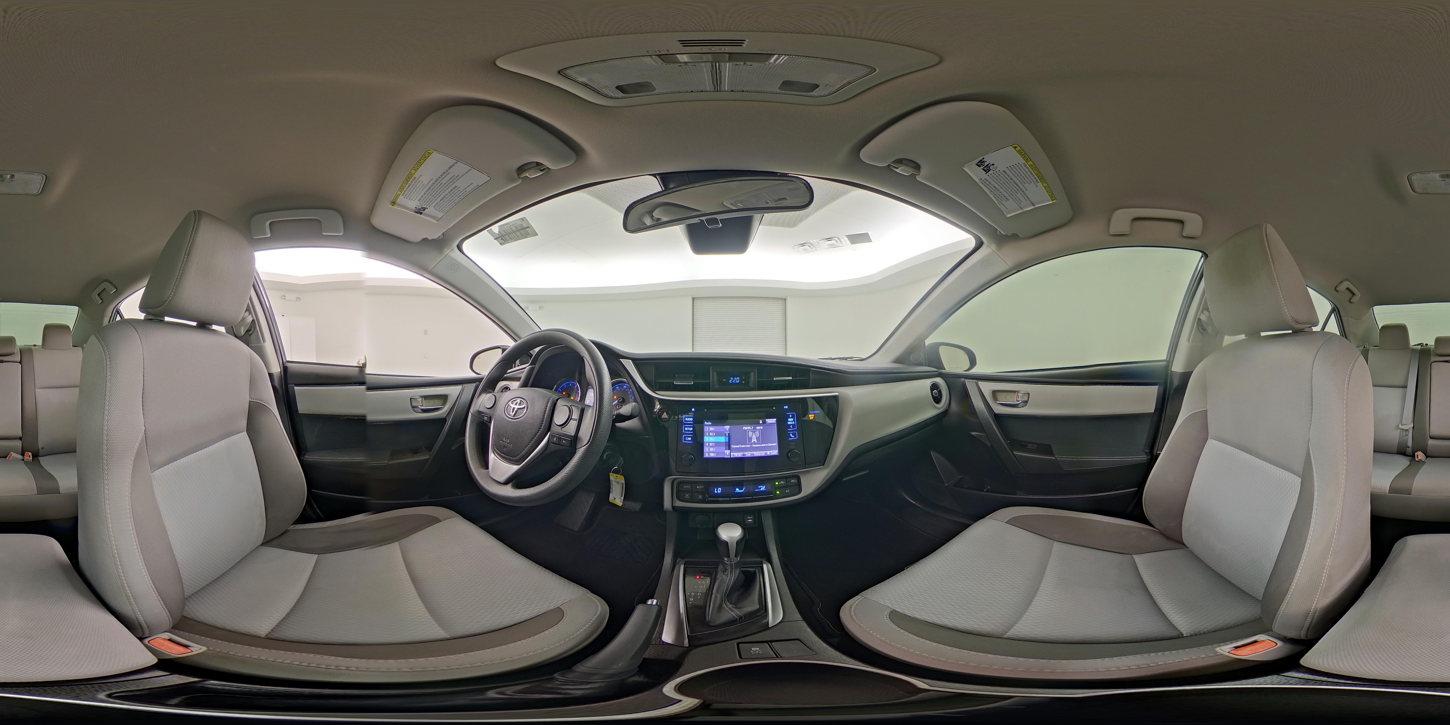 2018 Toyota Corolla LE - Photo 24