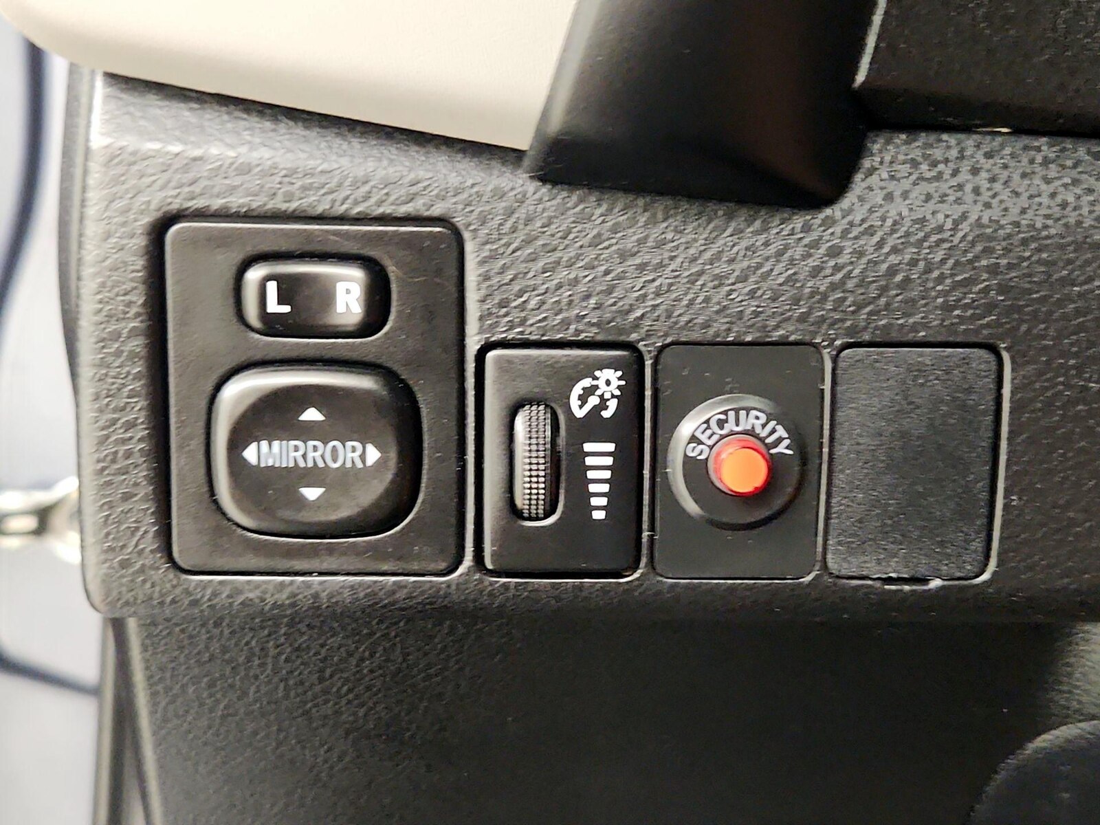 2018 Toyota Corolla LE - Photo 14