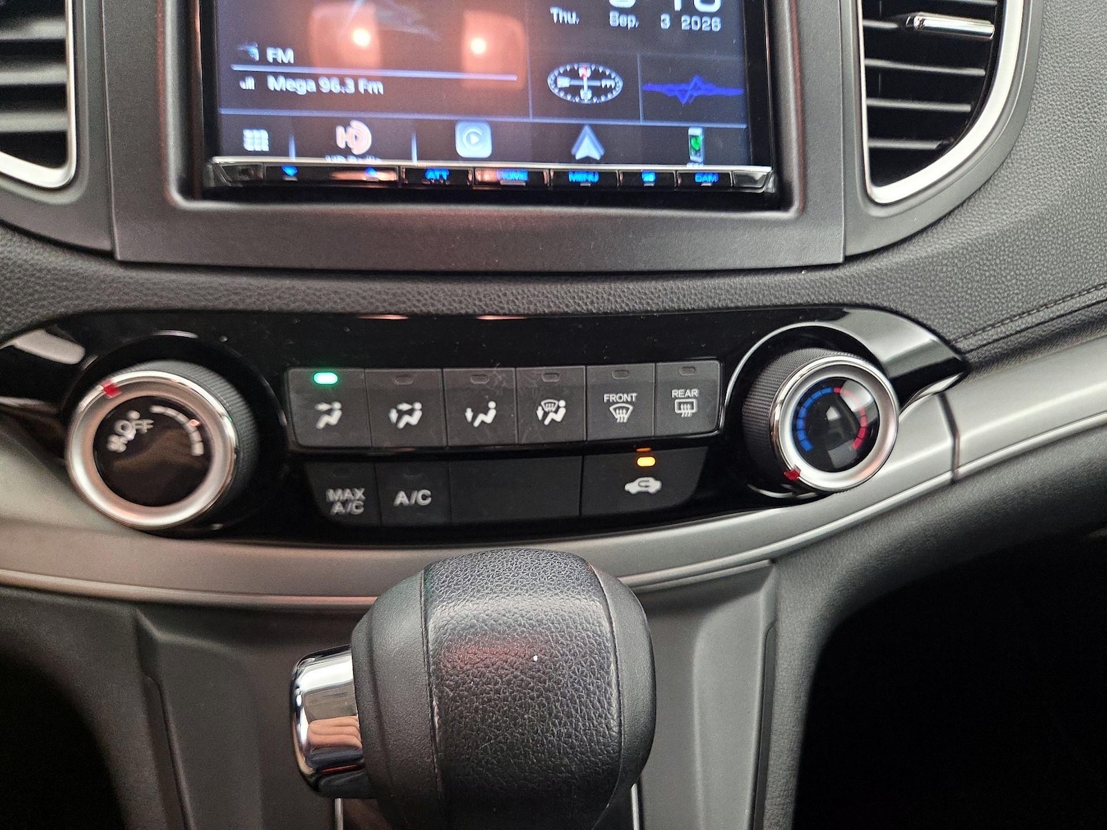 2017 Ford Explorer Limited - Photo 17