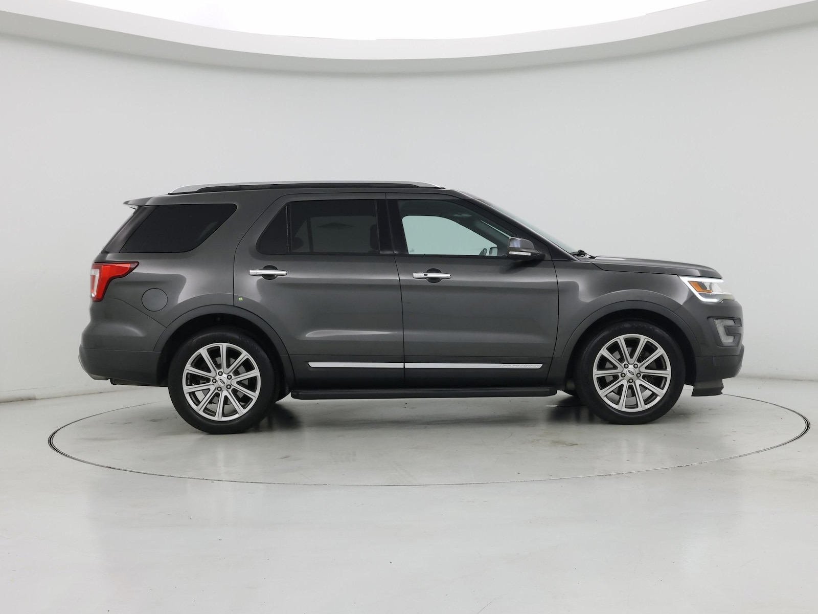 2017 Ford Explorer Limited - Photo 8